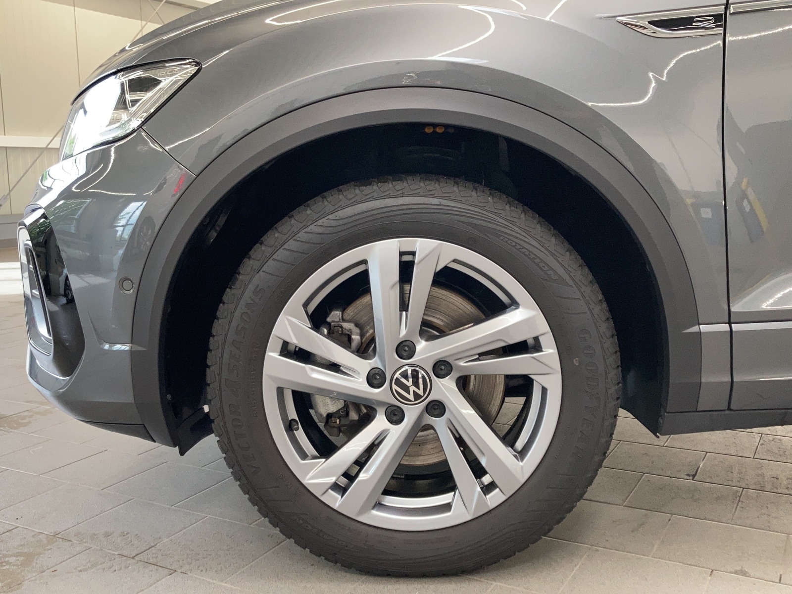 T-Roc 2.0 TDI DSG R-Line LED-Plus ACC Navi AHK