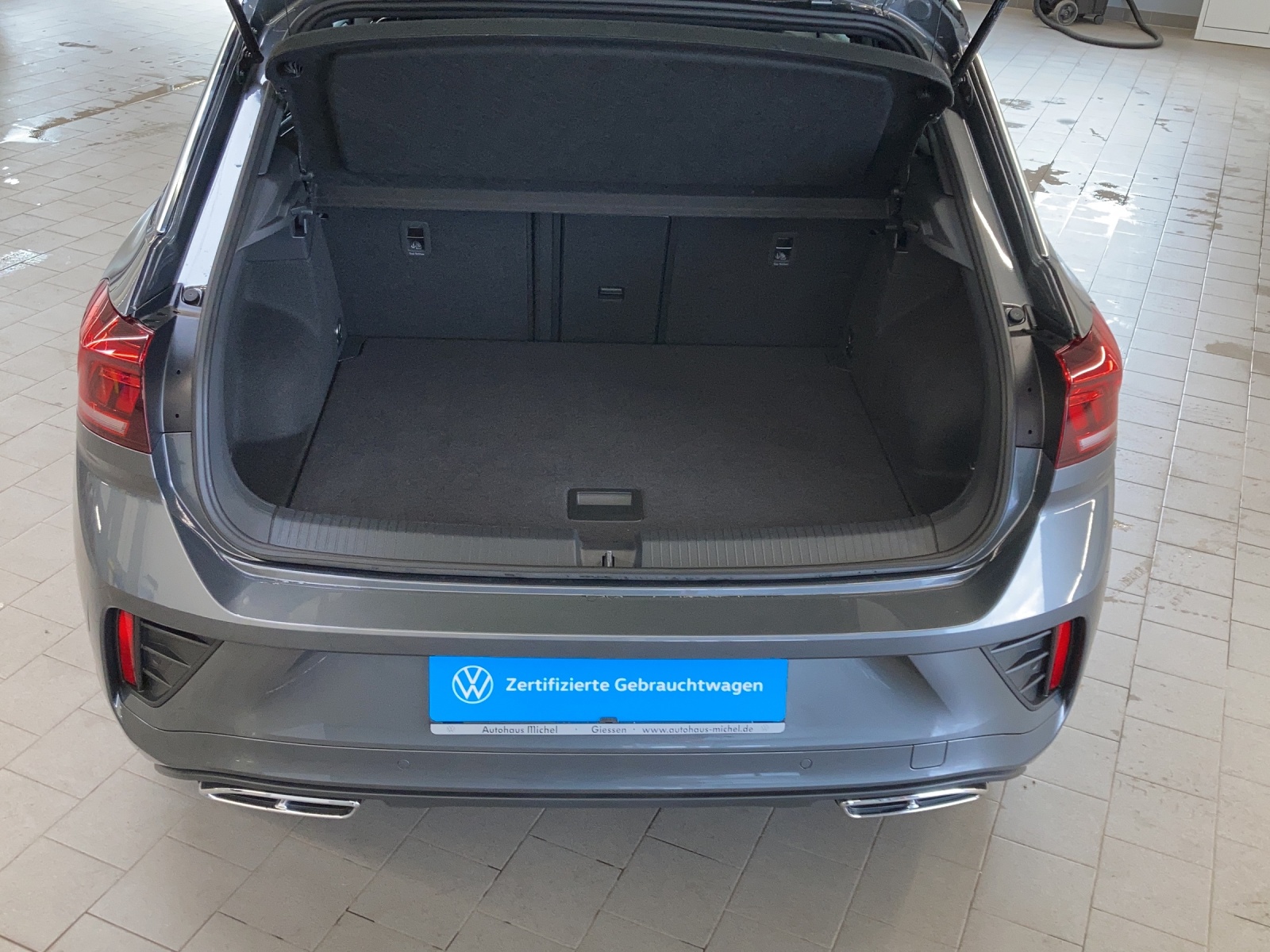 T-Roc 2.0 TDI DSG R-Line LED-Plus ACC Navi AHK