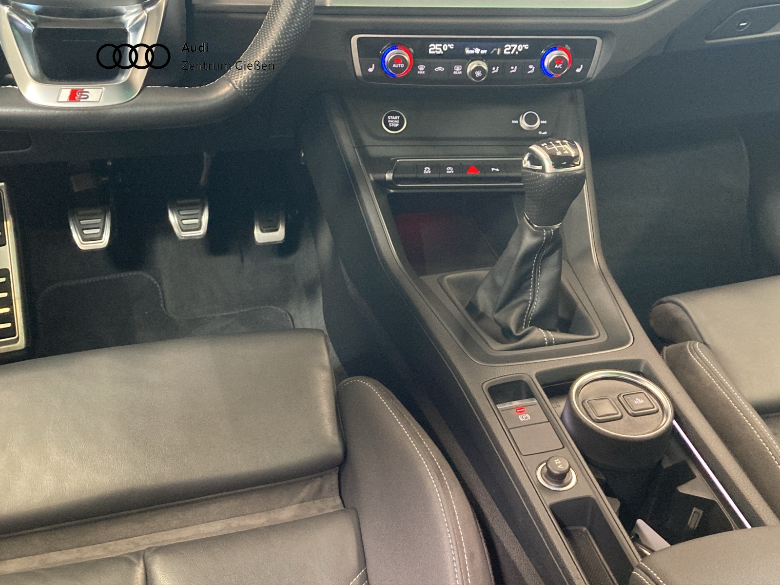 Q3 35 TDI S line Black MATRIX PANO SONOS NAVI