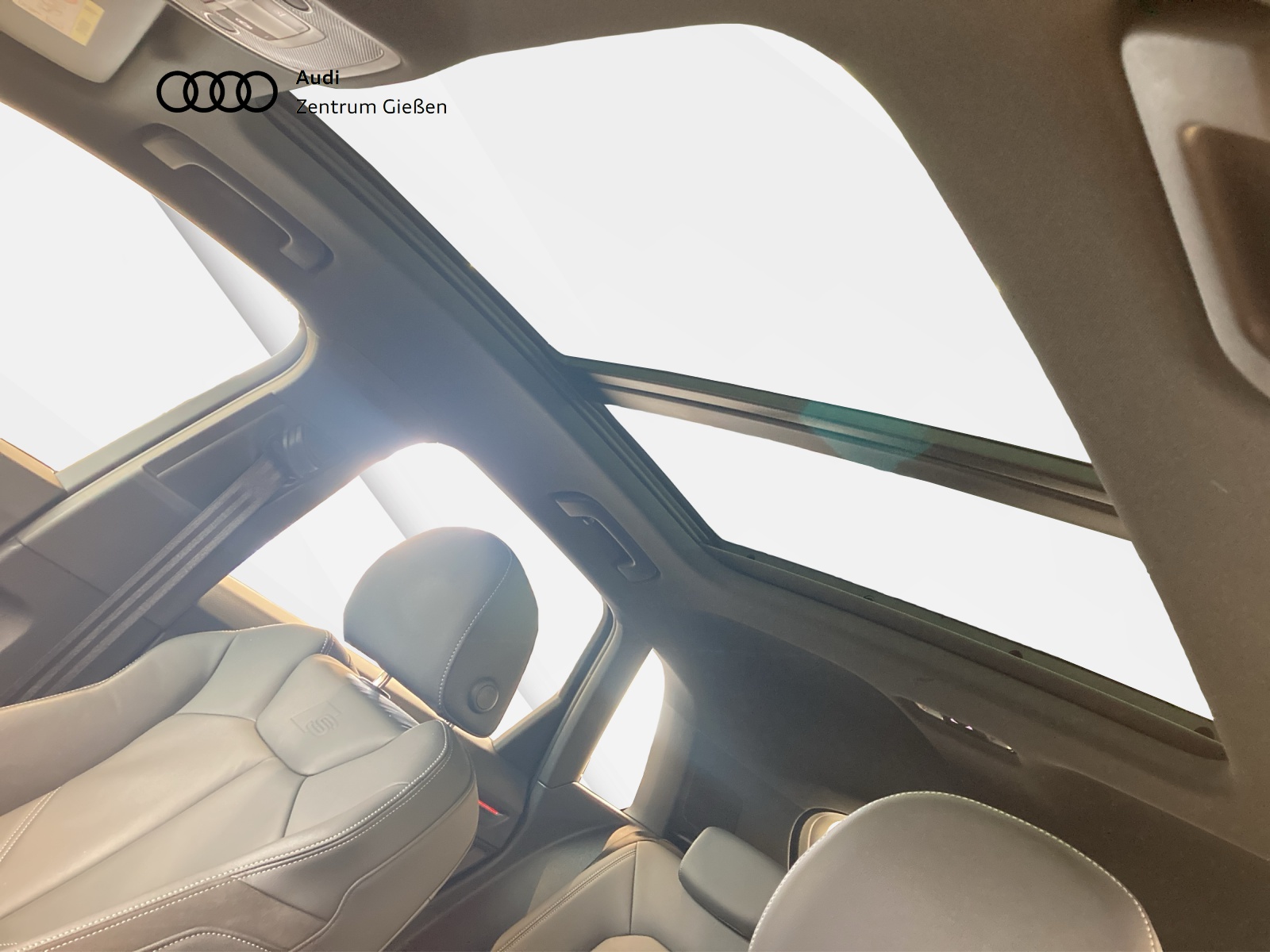 Q3 35 TDI S line Black MATRIX PANO SONOS NAVI
