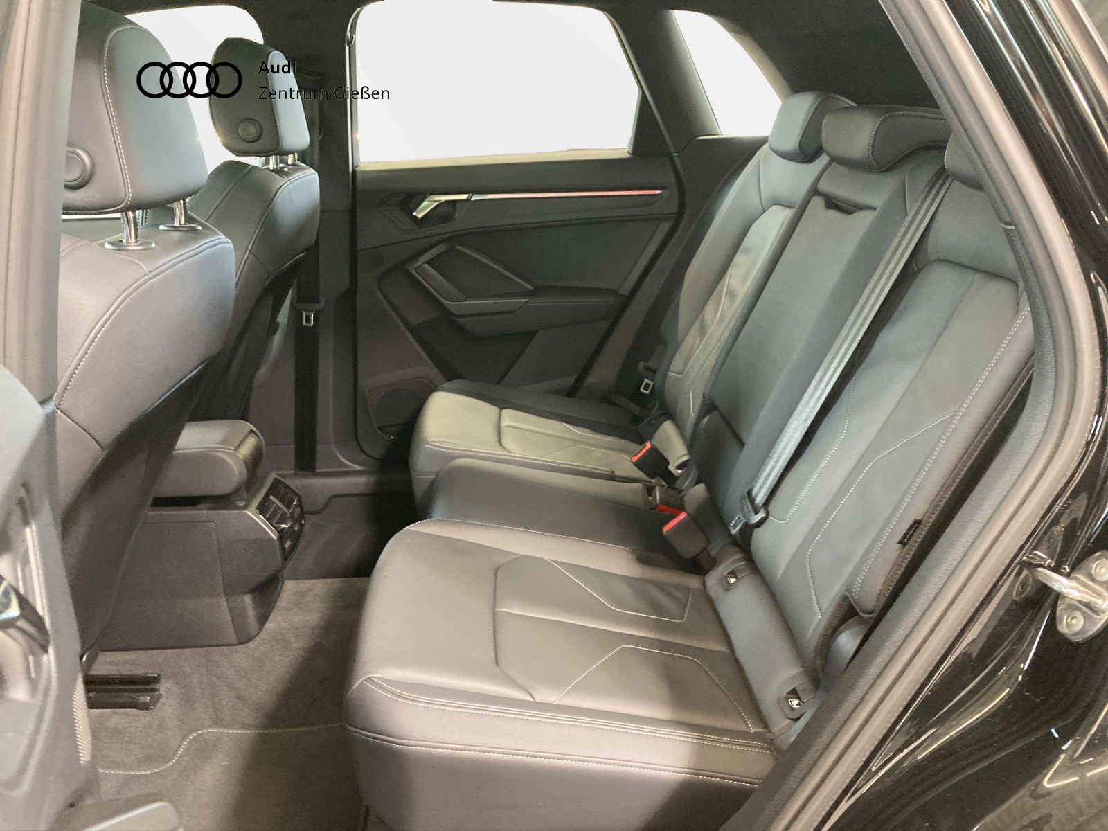 Q3 35 TDI S line Black MATRIX PANO SONOS NAVI