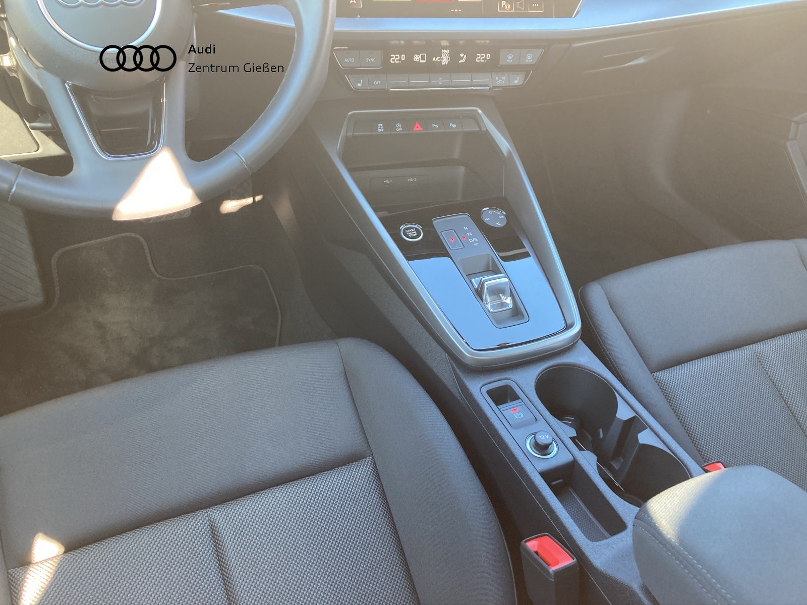 A3 Limousine 35 TFSI S-tronic advanced AHK Infotainment-Paket
