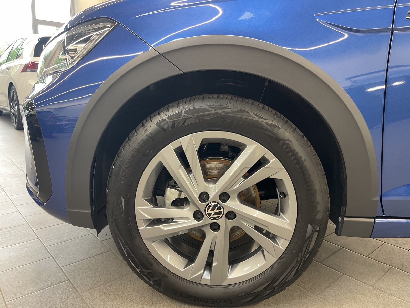 Taigo 1.5 TSI DSG R-Line IQ-Light TravelAssist Navi Rückkamera
