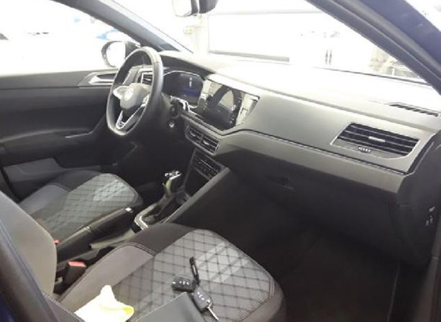 Taigo 1.5 TSI DSG R-Line IQ-Light TravelAssist Navi Rückkamera