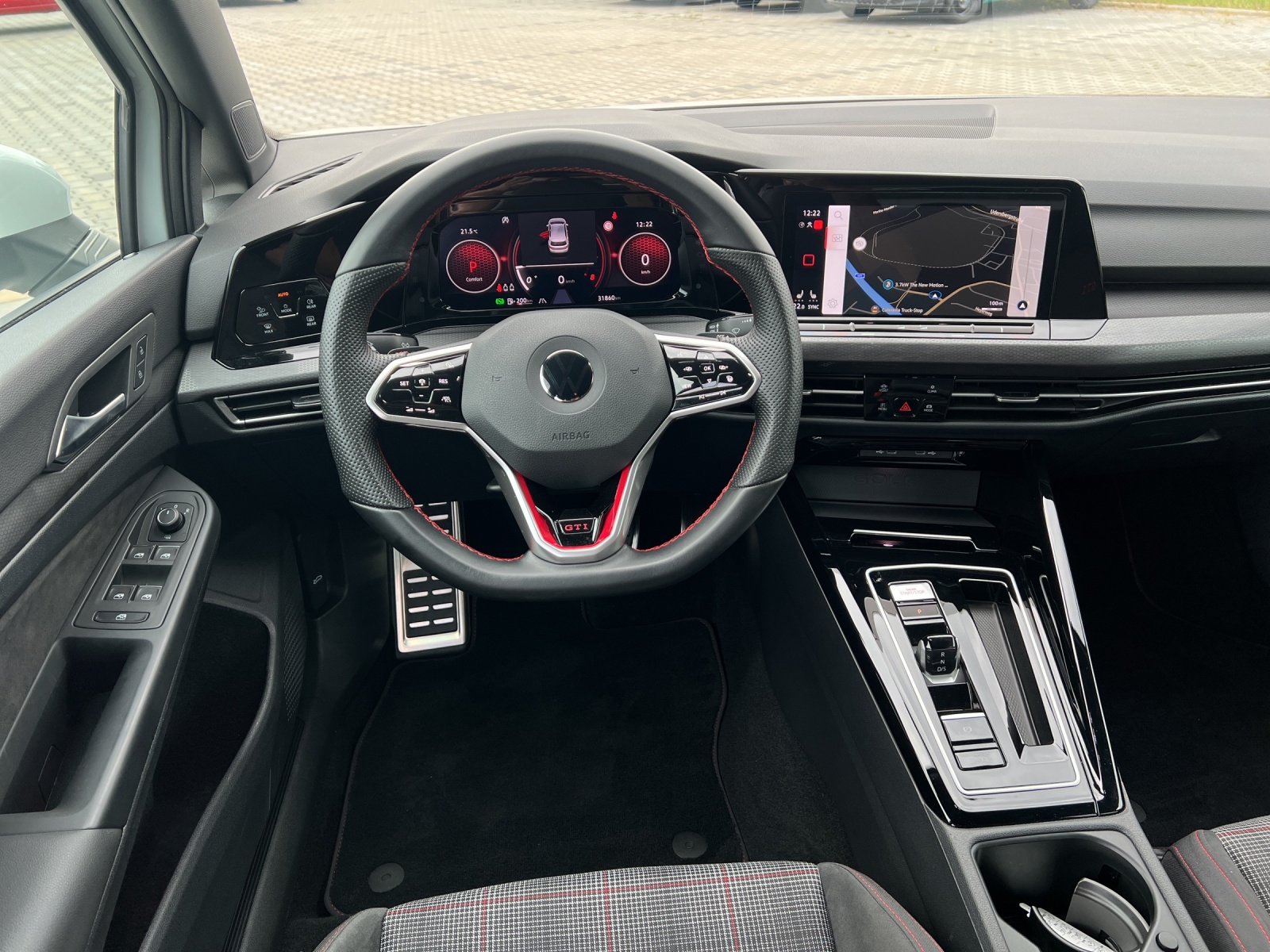Golf VIII 2.0 TSI DSG GTI LED-Plus TravelAssist Navi Alu-18Zoll