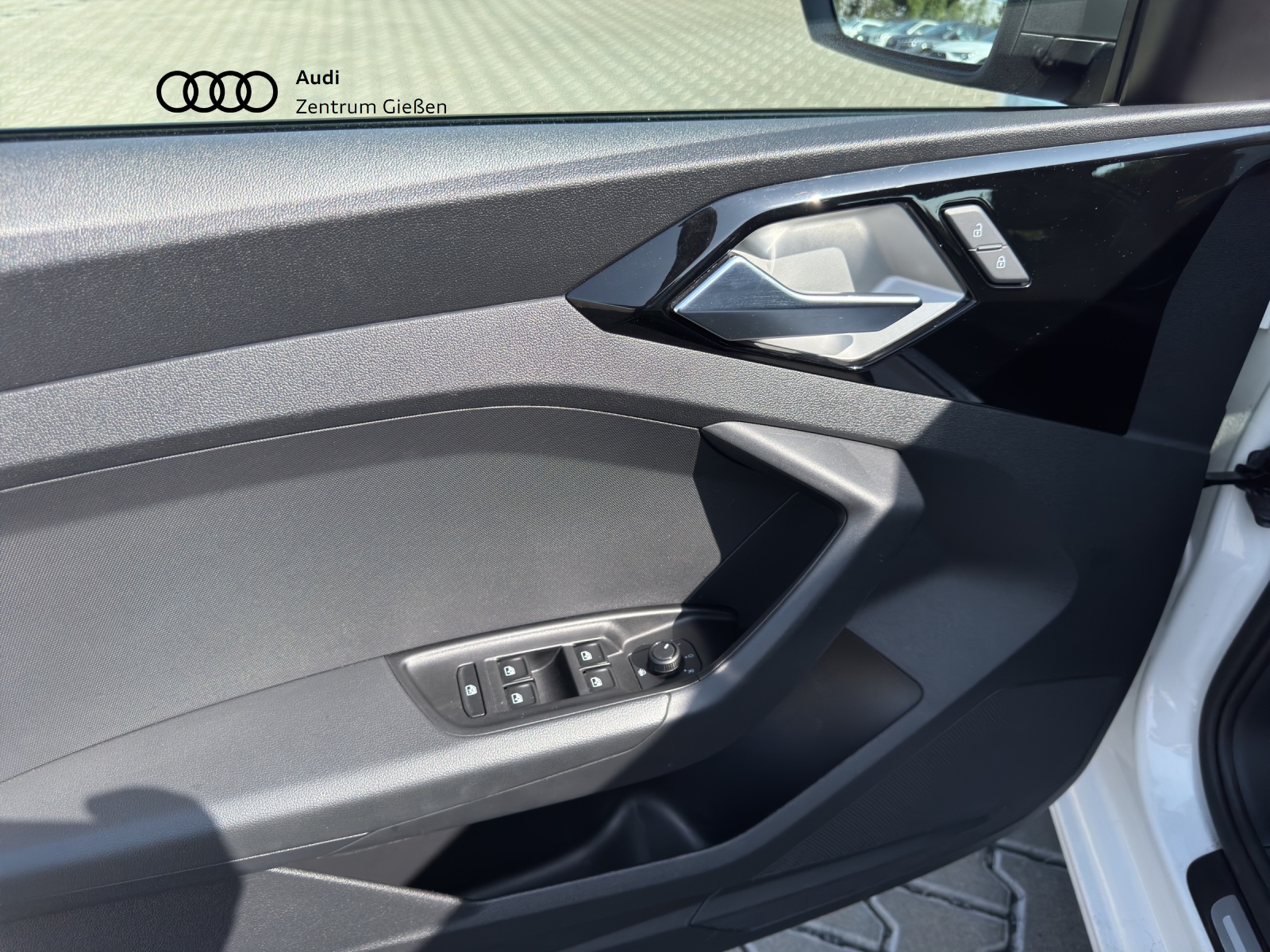 A1 Sportback 25 TFSI advanced smartphone interface Sitzheizung