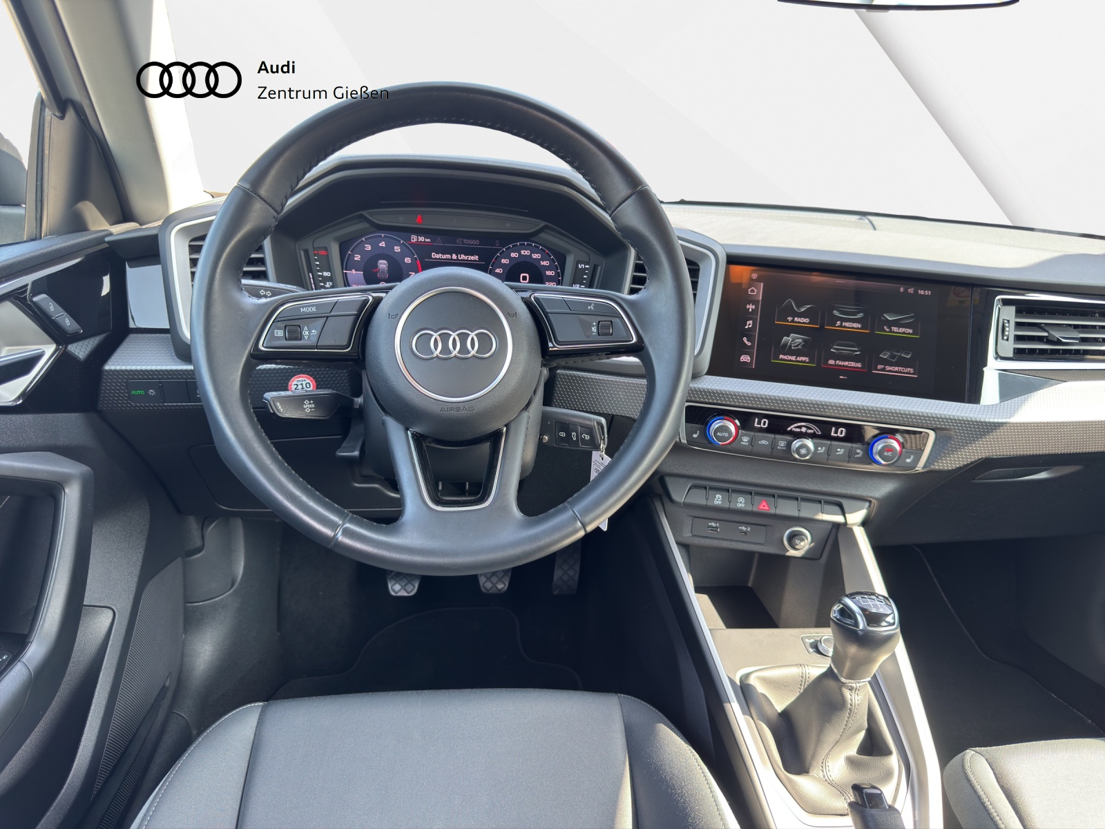 A1 Sportback 25 TFSI advanced smartphone interface Sitzheizung