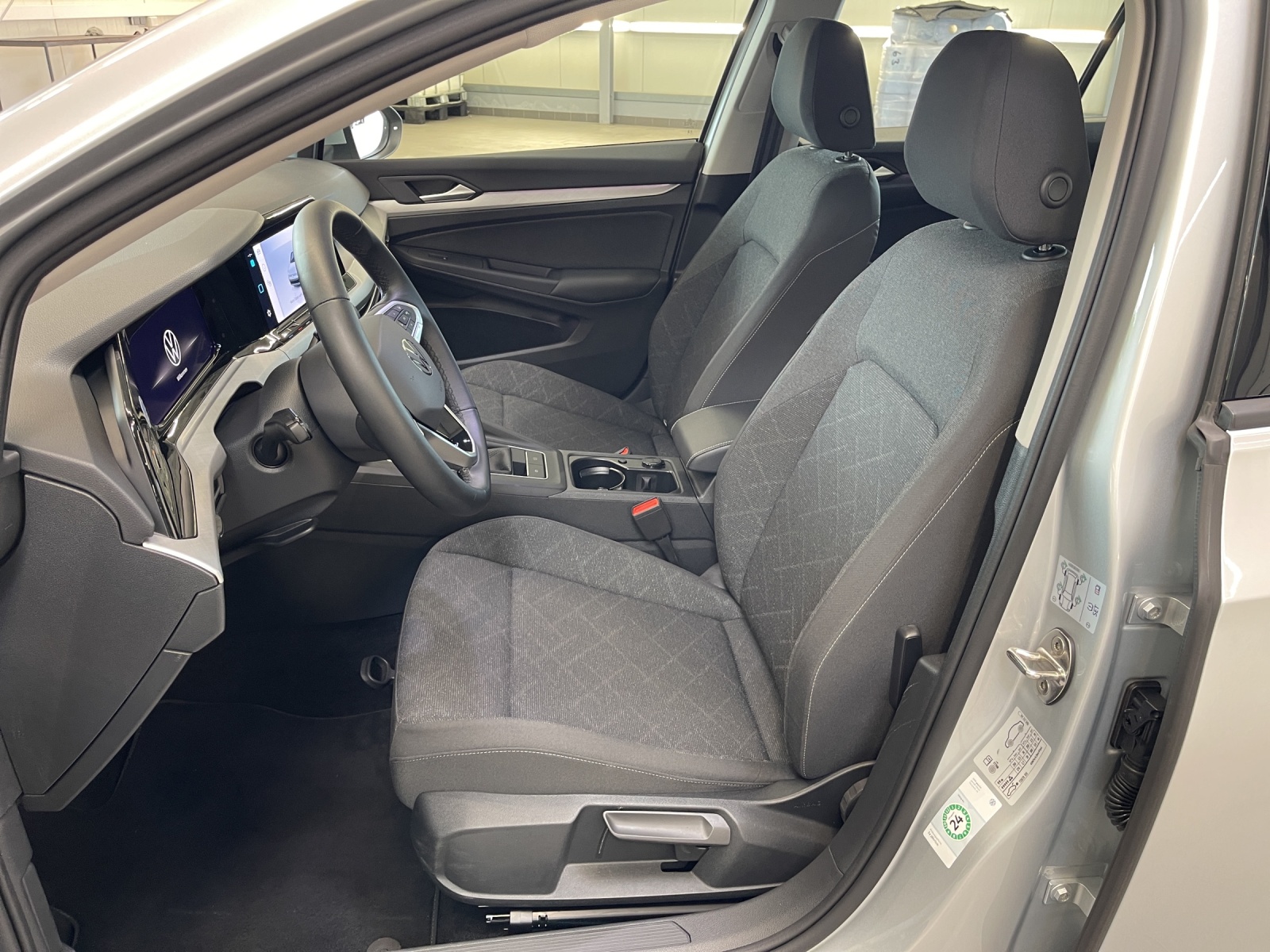 Golf VIII 1.5 TSI Life LED-Plus TravelAssist Navi