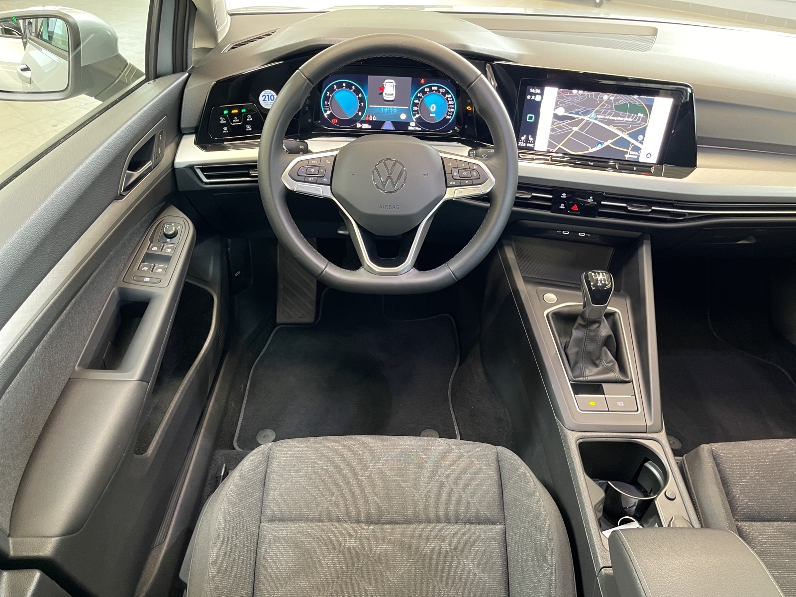 Golf VIII 1.5 TSI Life LED-Plus TravelAssist Navi