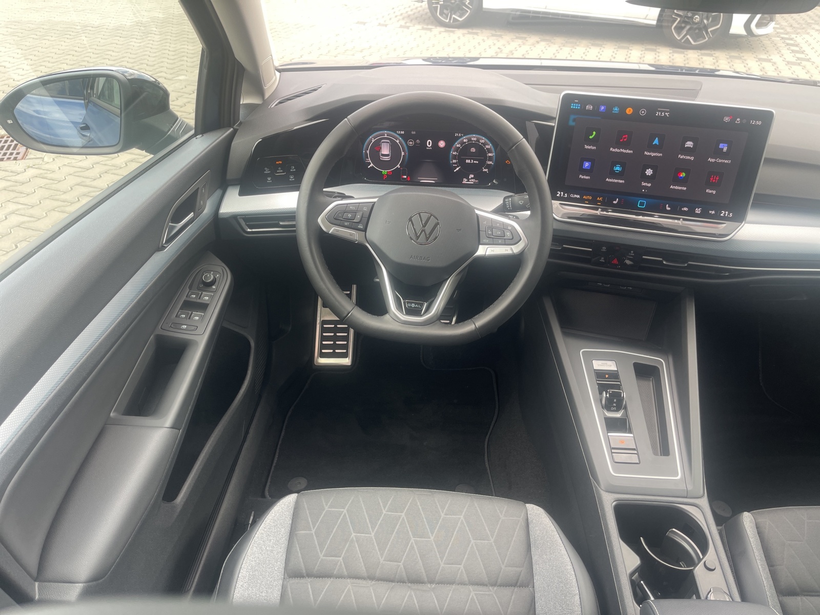 Golf VIII Variant 2.0 TDI DSG Goal IQ-Light TravelAssist Navi AHK