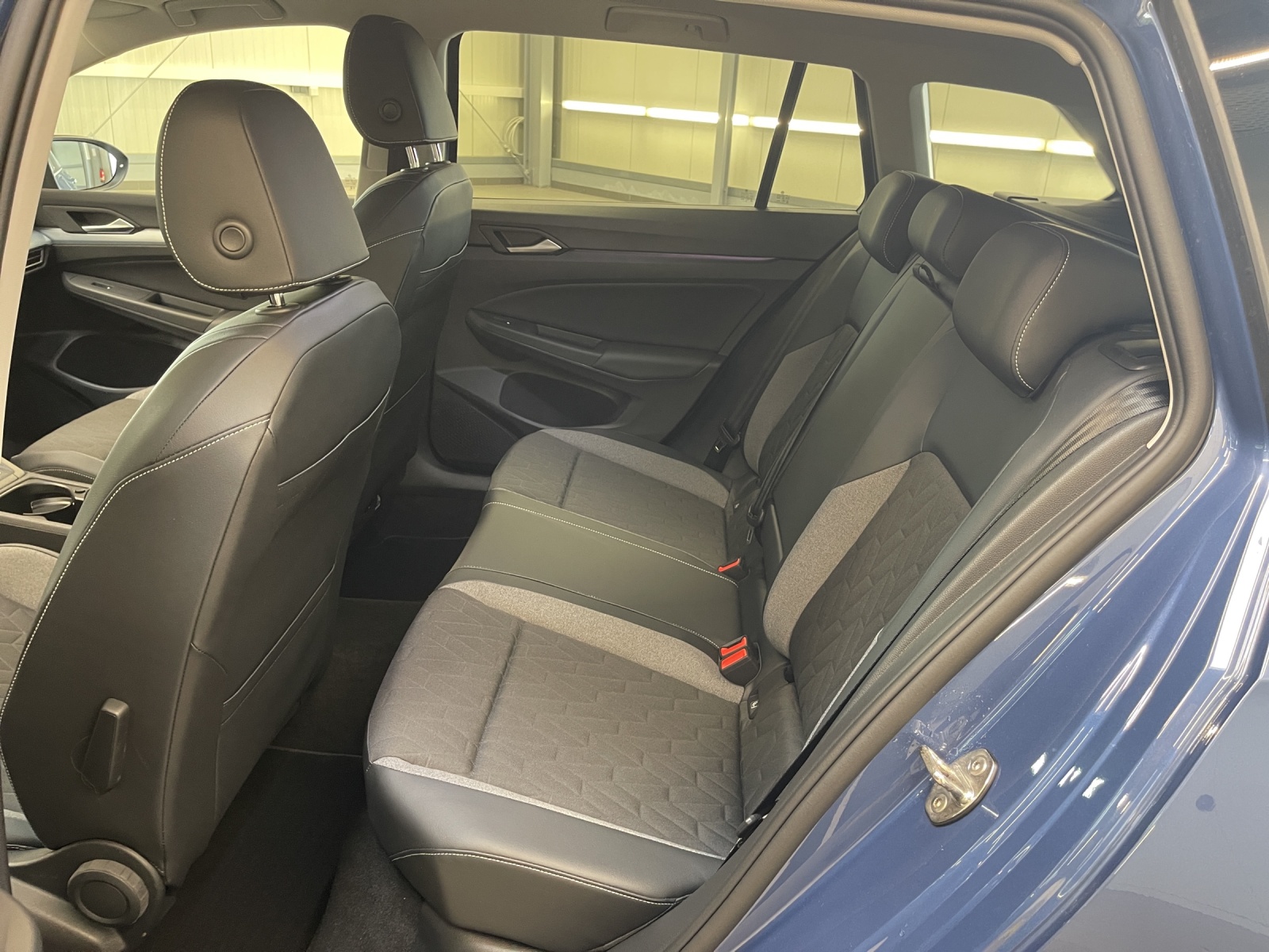 Golf VIII Variant 2.0 TDI DSG Goal IQ-Light TravelAssist Navi AHK