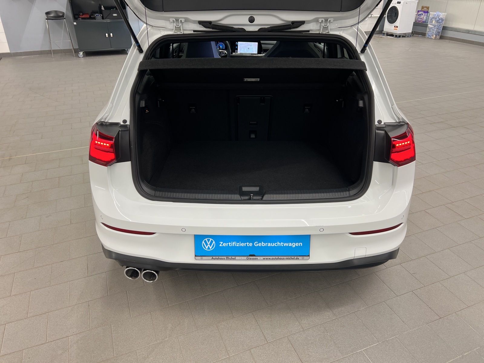 Golf VIII 2.0 TDI DSG GTD IQ-Light HeadUp DCC Leder Standheizung