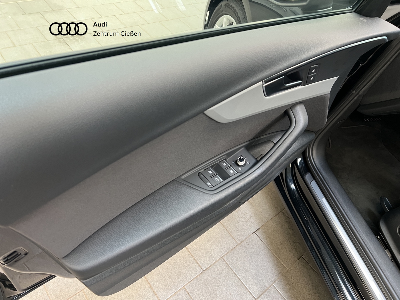A4 Avant 40 TFSI quattro basis HuD MATRIX Navi