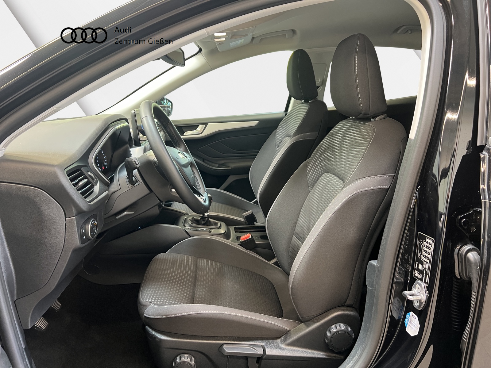 Focus1.0 EcoBoost Mild-Hybrid Cool & Connect S/S LED Kamera Navi