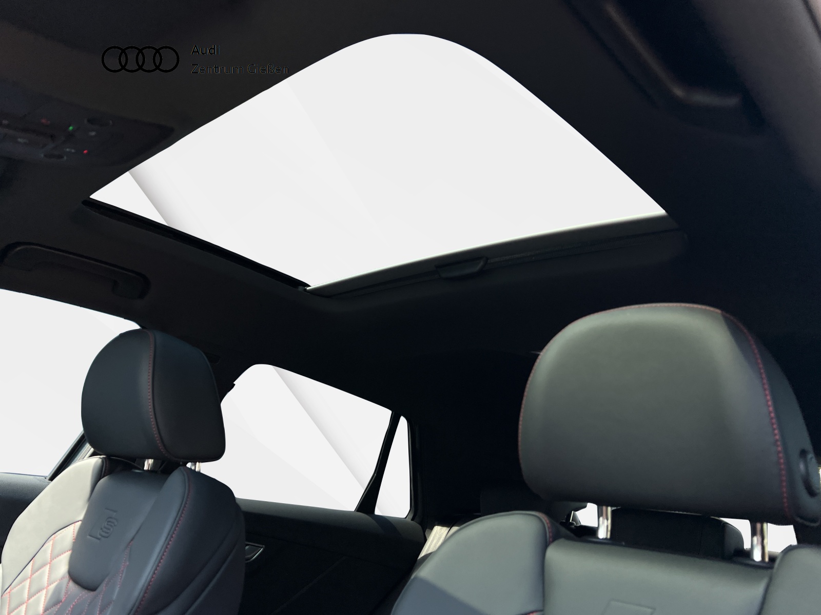 Q2 40 TFSI quattro S line SONOS Matrix PANO AHK