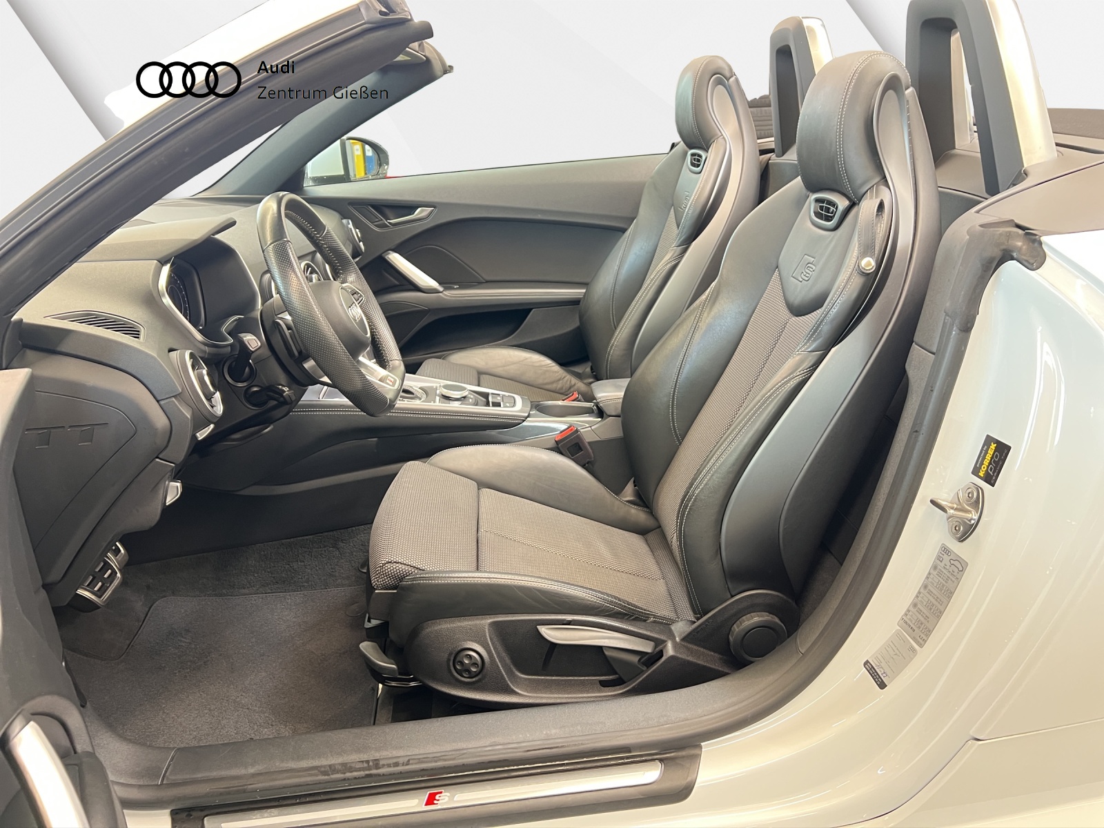 TT Roadster 45 TFSI quattro S line Lederpaket Navi LED