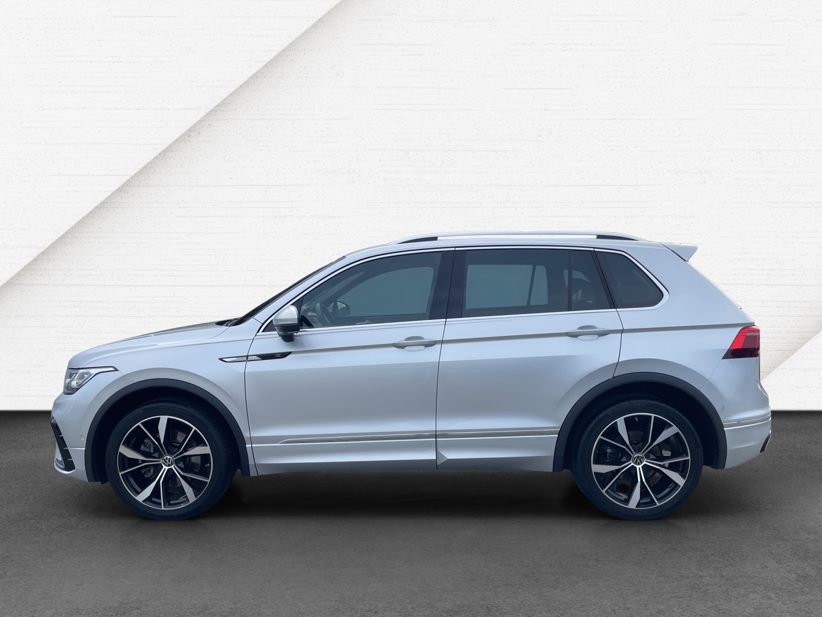 Tiguan Allspace 2.0 TDI DSG 4M R-Line IQ-Light DCC Standheizung Navi AHK