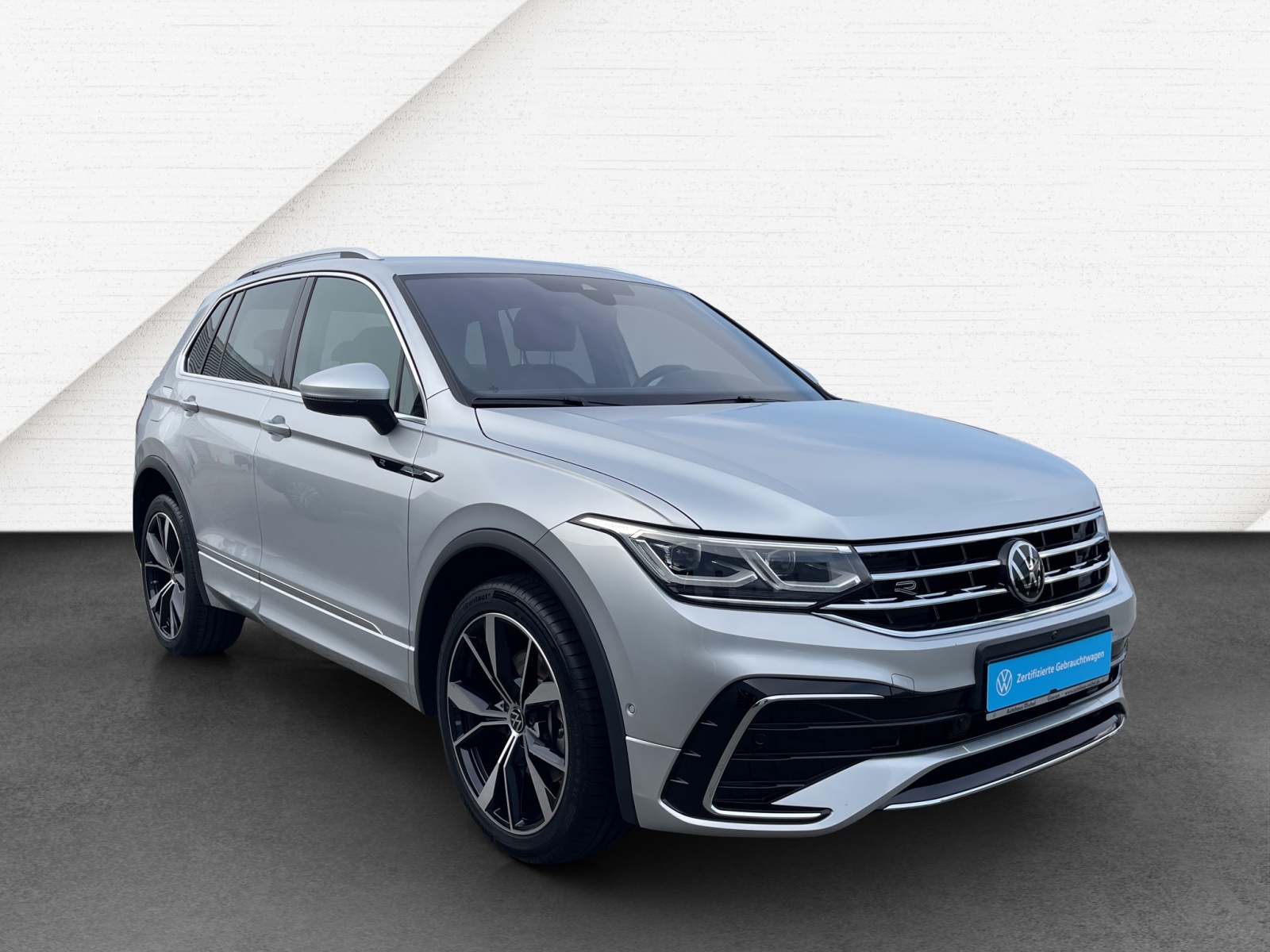 Tiguan Allspace 2.0 TDI DSG 4M R-Line IQ-Light DCC Standheizung Navi AHK