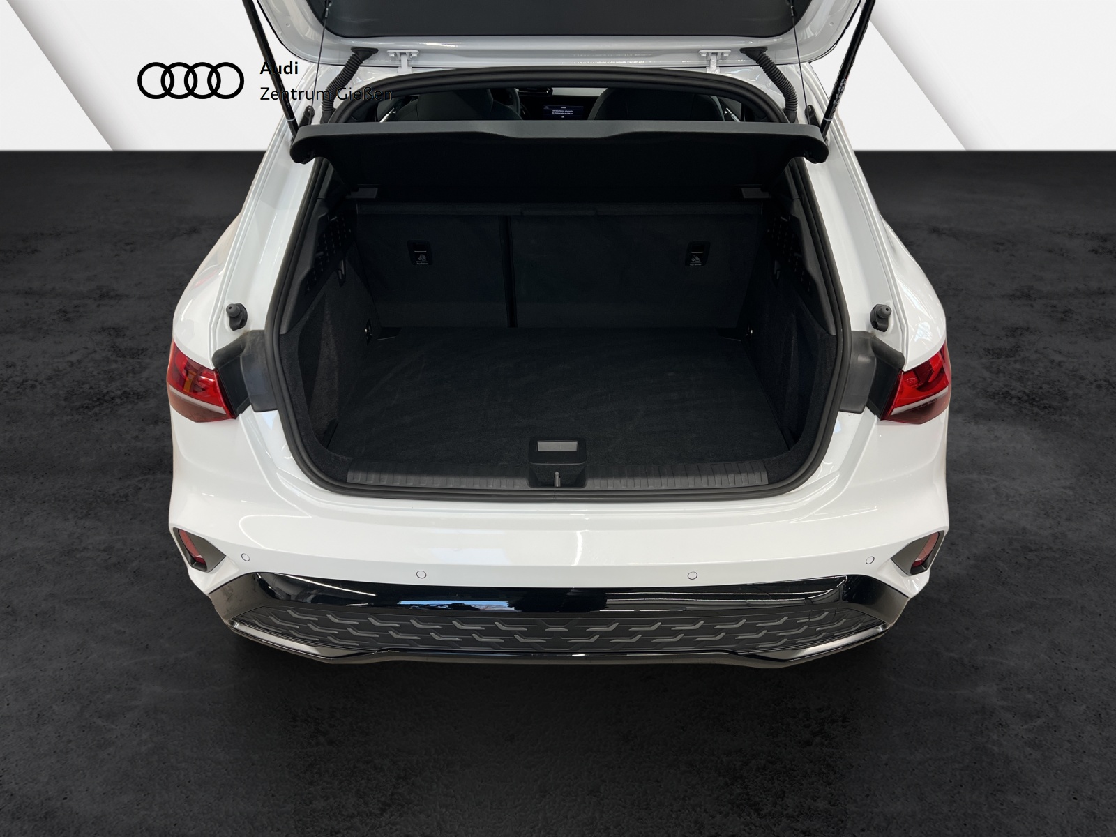 A3 Sportback 35 TFSI S line PANO SONOS MATRIX-LED