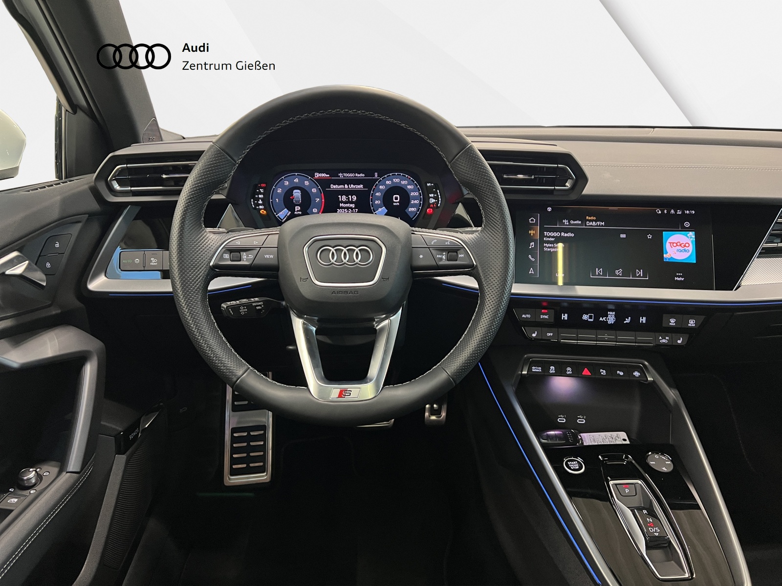 A3 Sportback 35 TFSI S line PANO SONOS MATRIX-LED