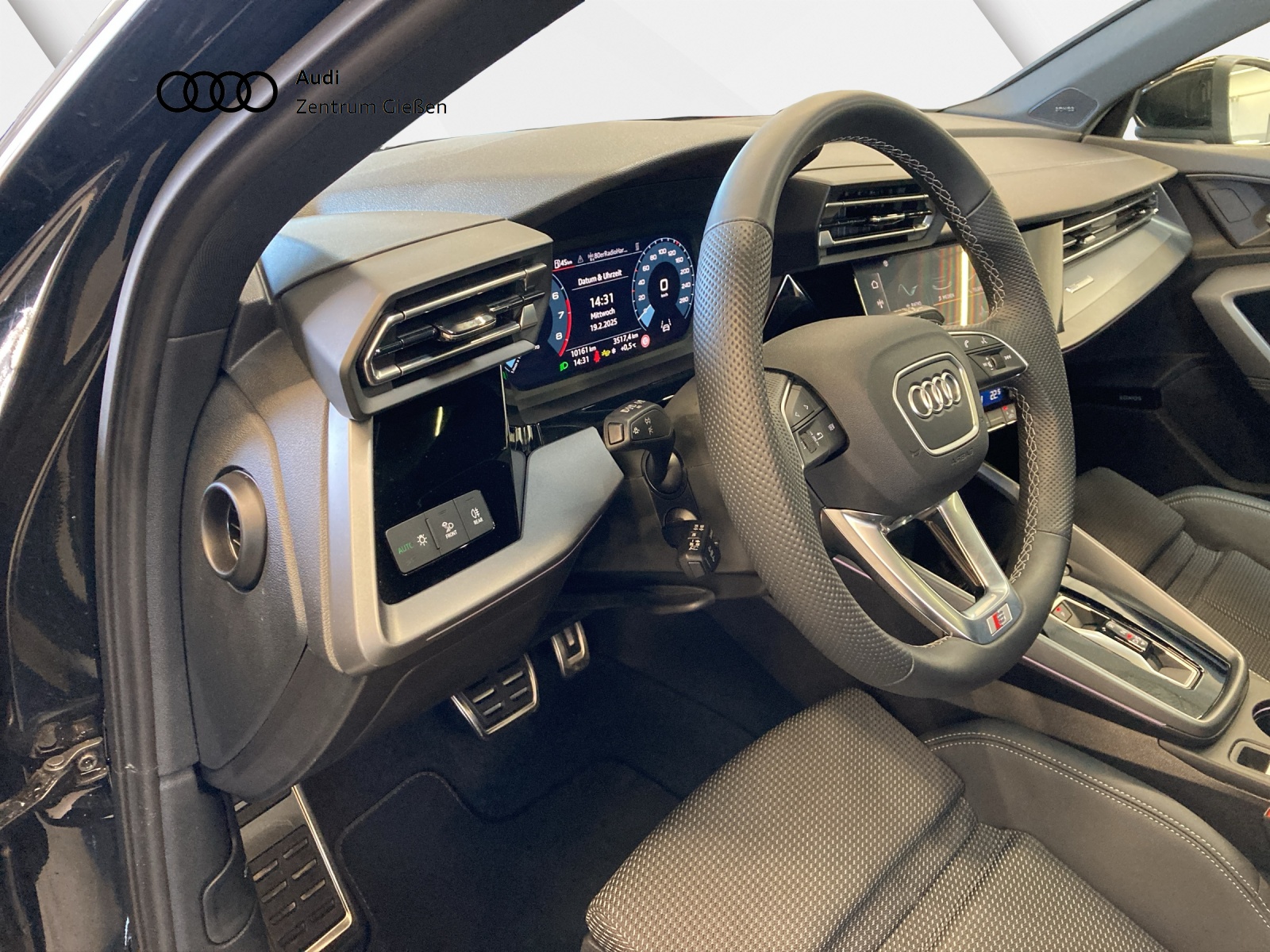 A3 Sportback 35 TFSI S line PANO SONOS MATRIX-LED