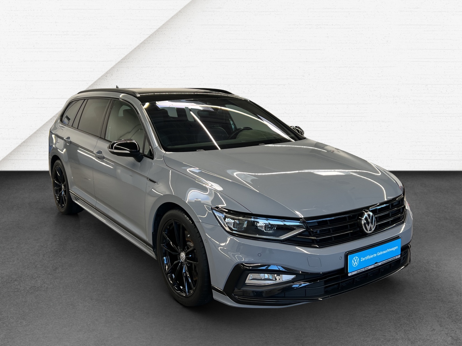 Passat Variant 2.0 TSI DSG 4M Elegance R-Line Edition IQ-Light DCC Navi AHK