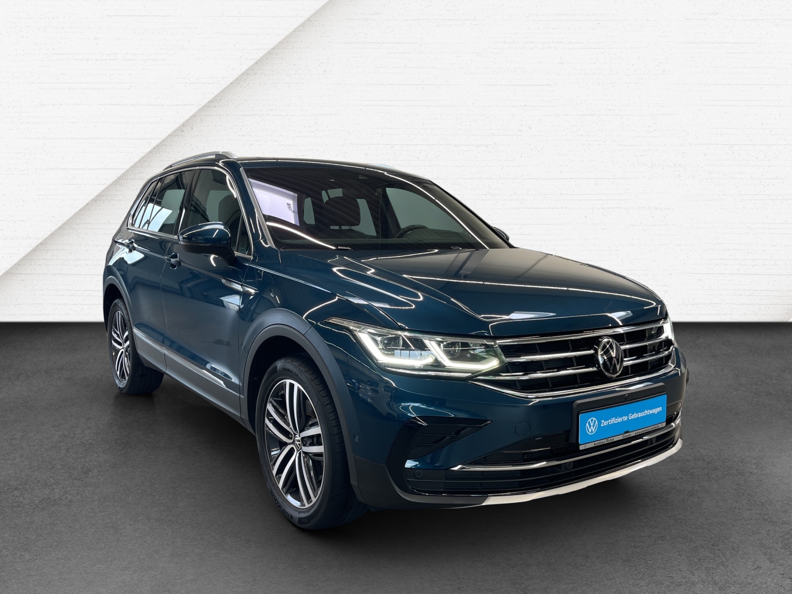 Tiguan 2.0 TDI DSG 4M Elegance IQ-Light HeadUp Panodach Navi Leder