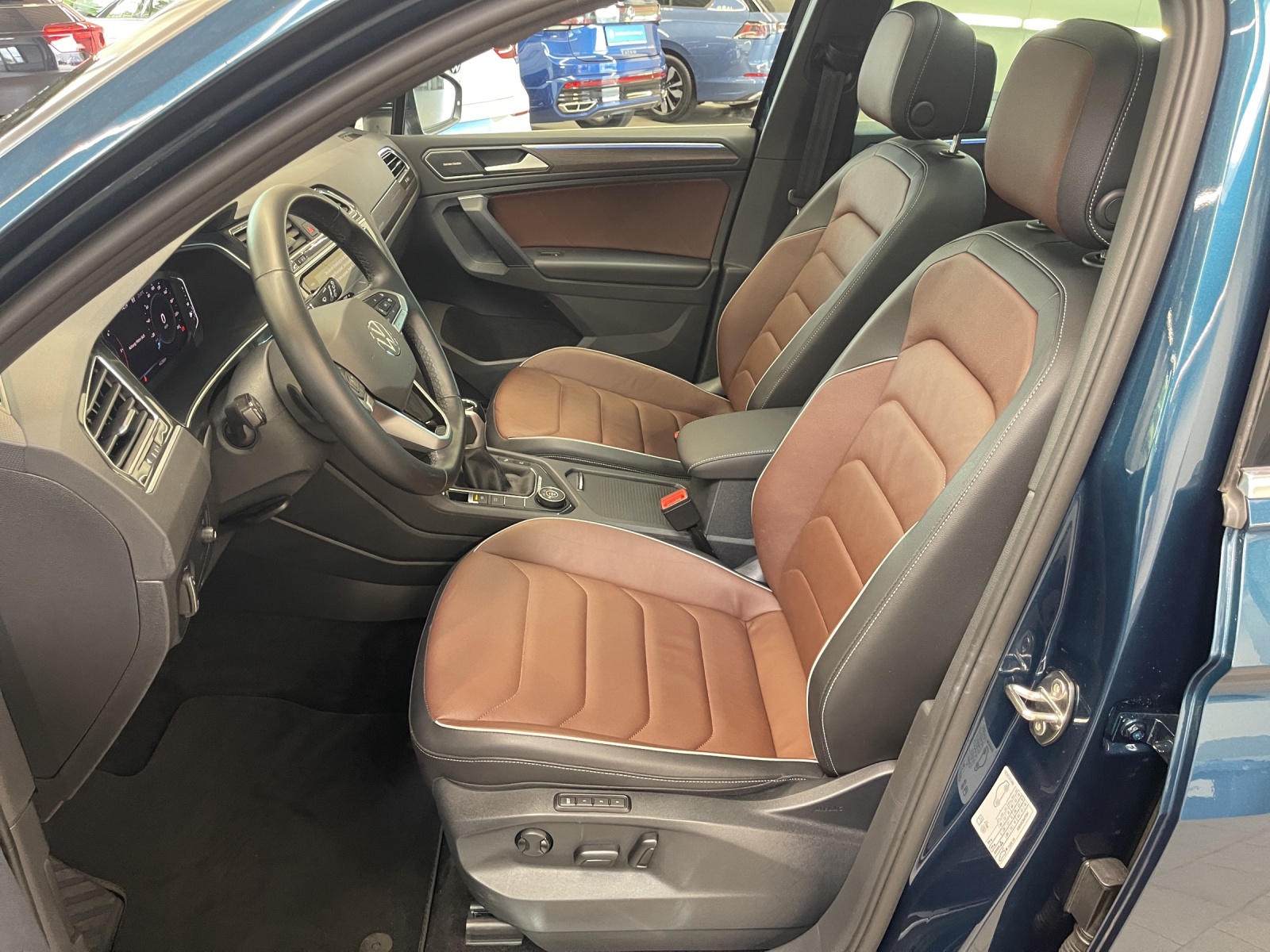 Tiguan 2.0 TDI DSG 4M Elegance IQ-Light HeadUp Panodach Navi Leder