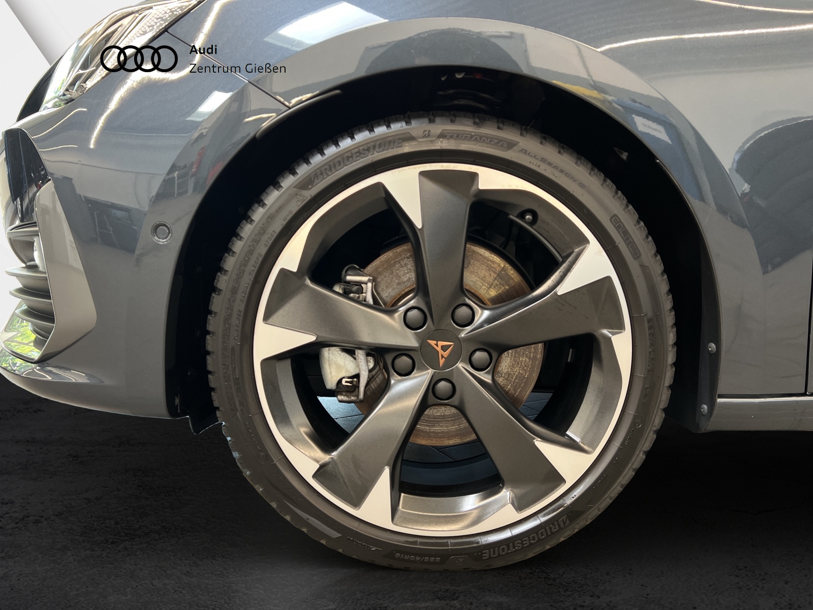 Leon Sportstourer 1.5 eTSI DSG Navi ACC Vision Plus