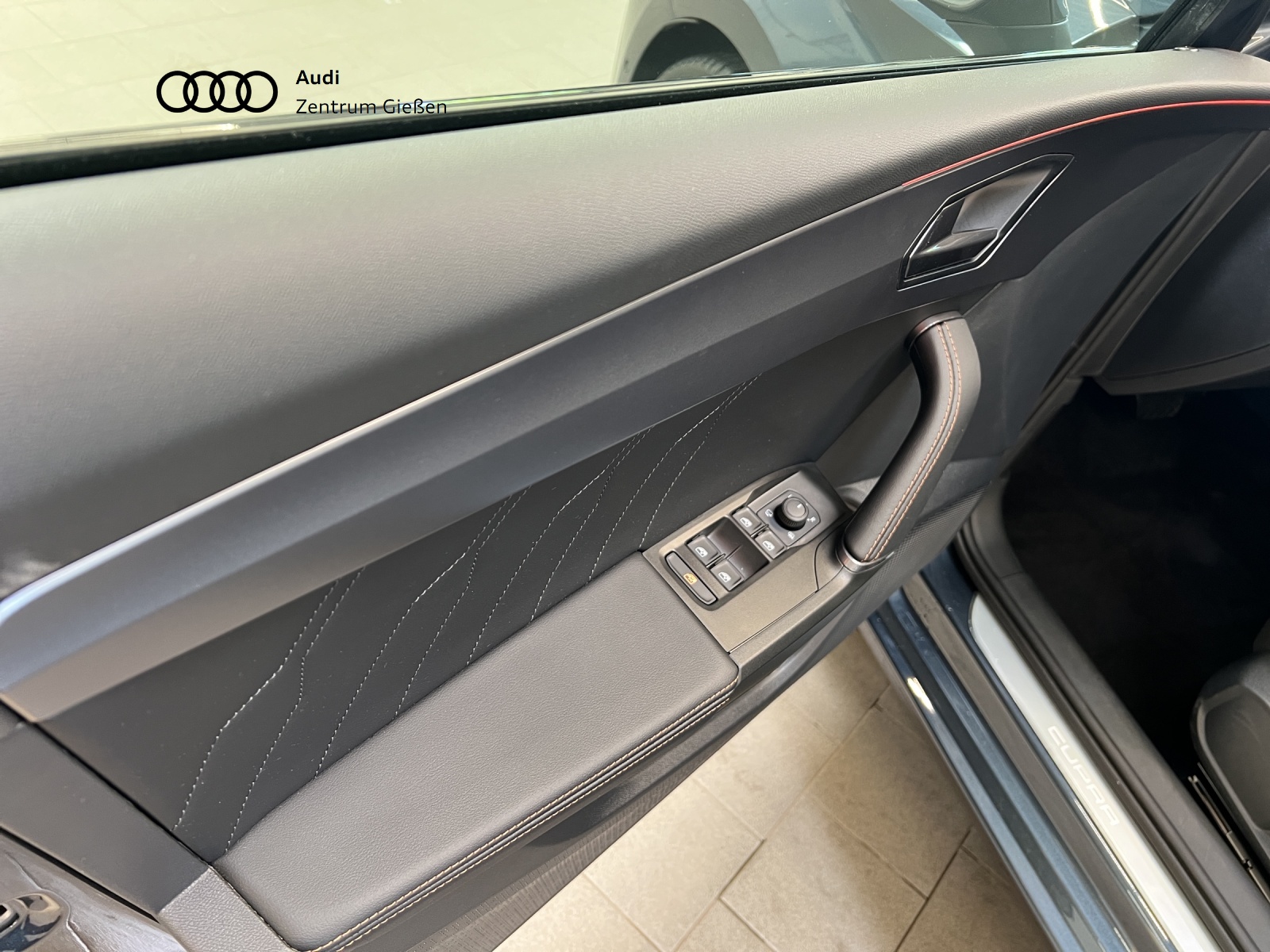 Leon Sportstourer 1.5 eTSI DSG Navi ACC Vision Plus