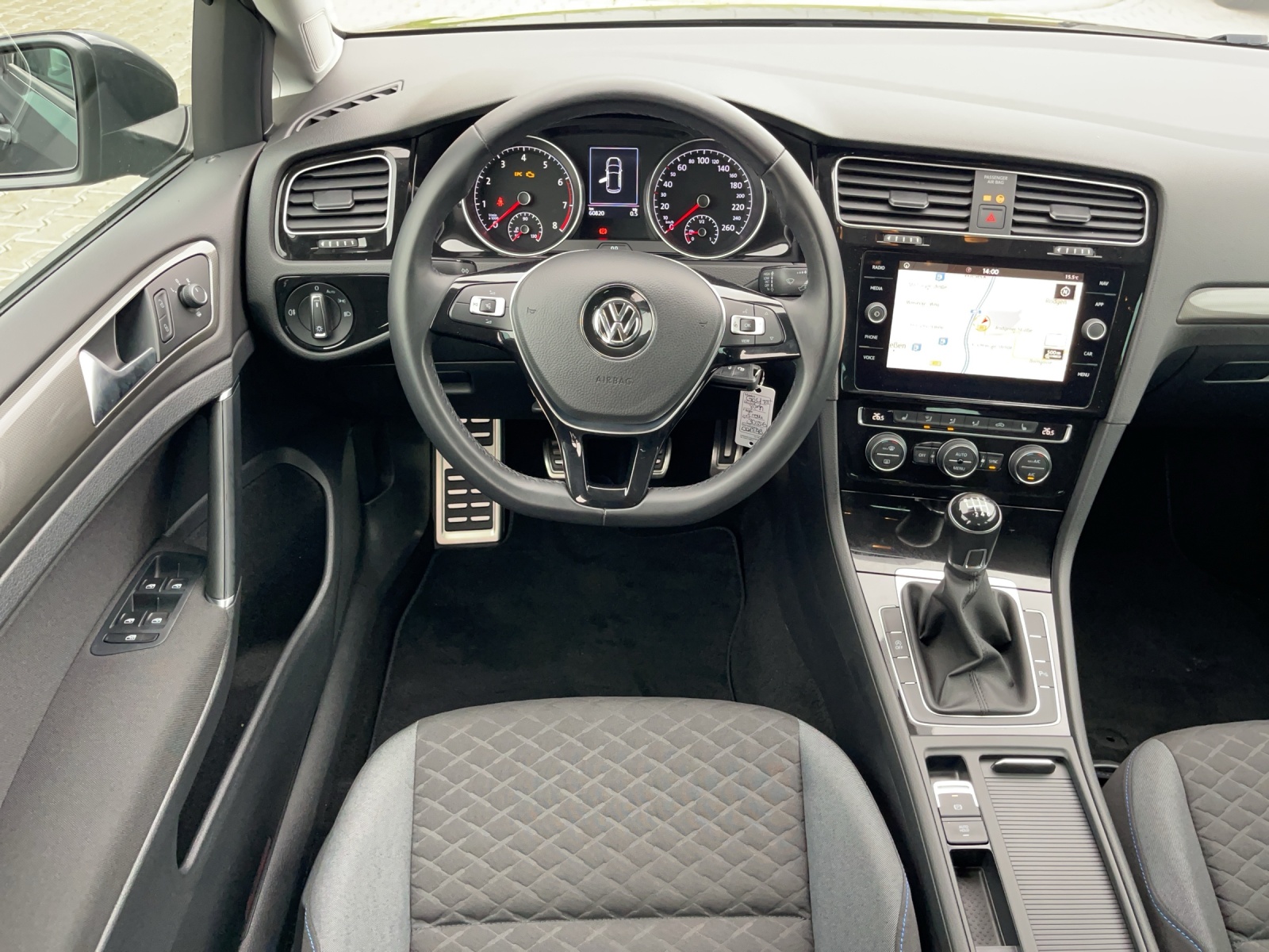 Golf VII 1.5 TSI Join R-Line Navi Rückkamera Alu-18Zoll Sitzheizung