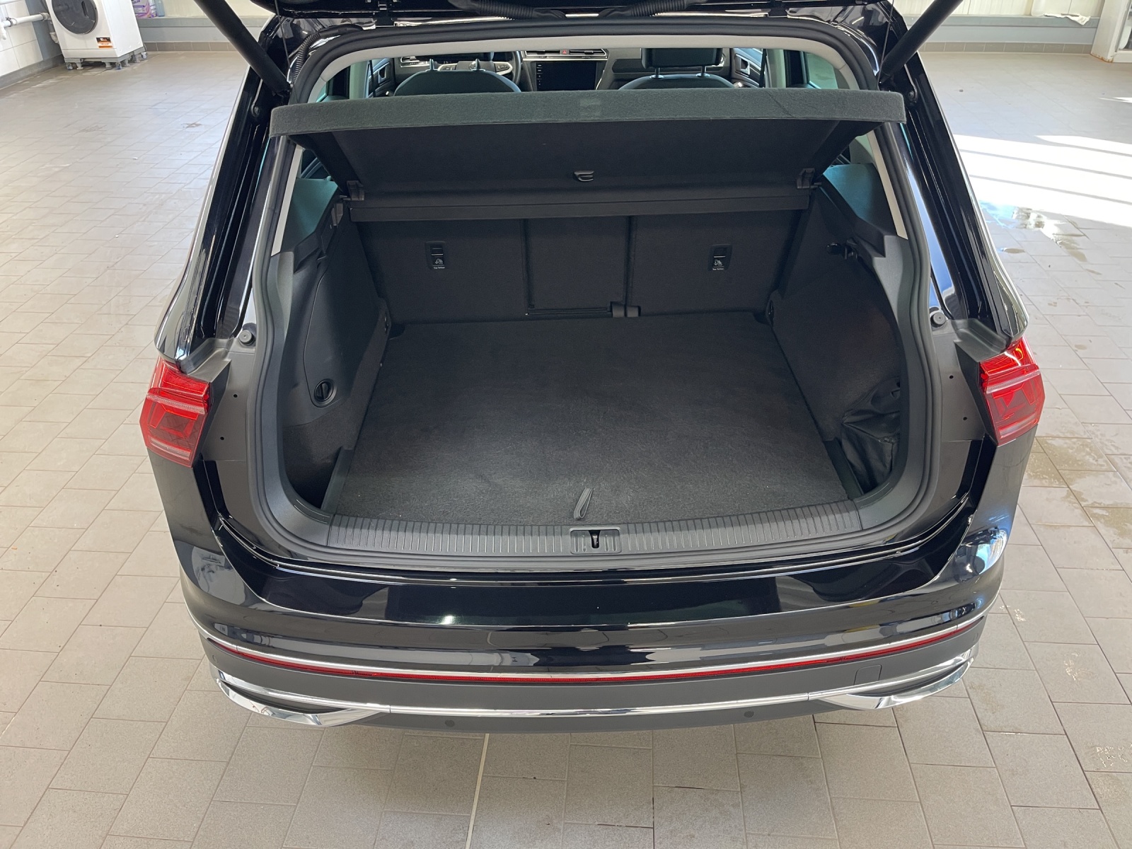 Tiguan TSI Plugin-Hybrid DSG Elegance IQ-Light TravelAssist Panodach Navi