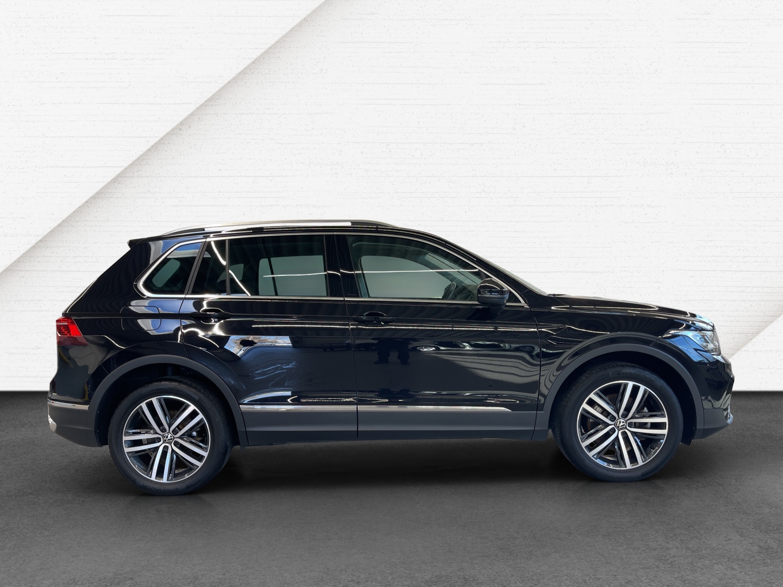 Tiguan TSI Plugin-Hybrid DSG Elegance IQ-Light TravelAssist Panodach Navi