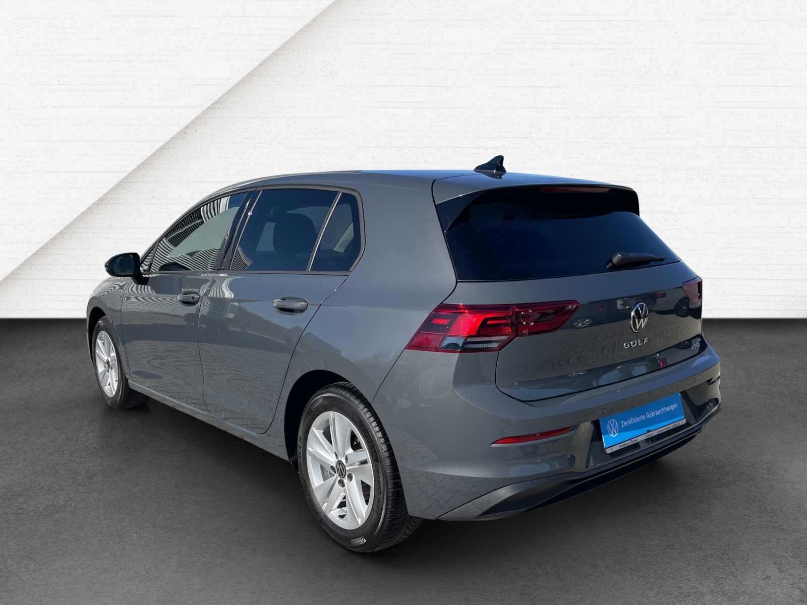 Golf VIII 1.5 eTSI DSG Life LED TravelAssist Navi Rückkamera