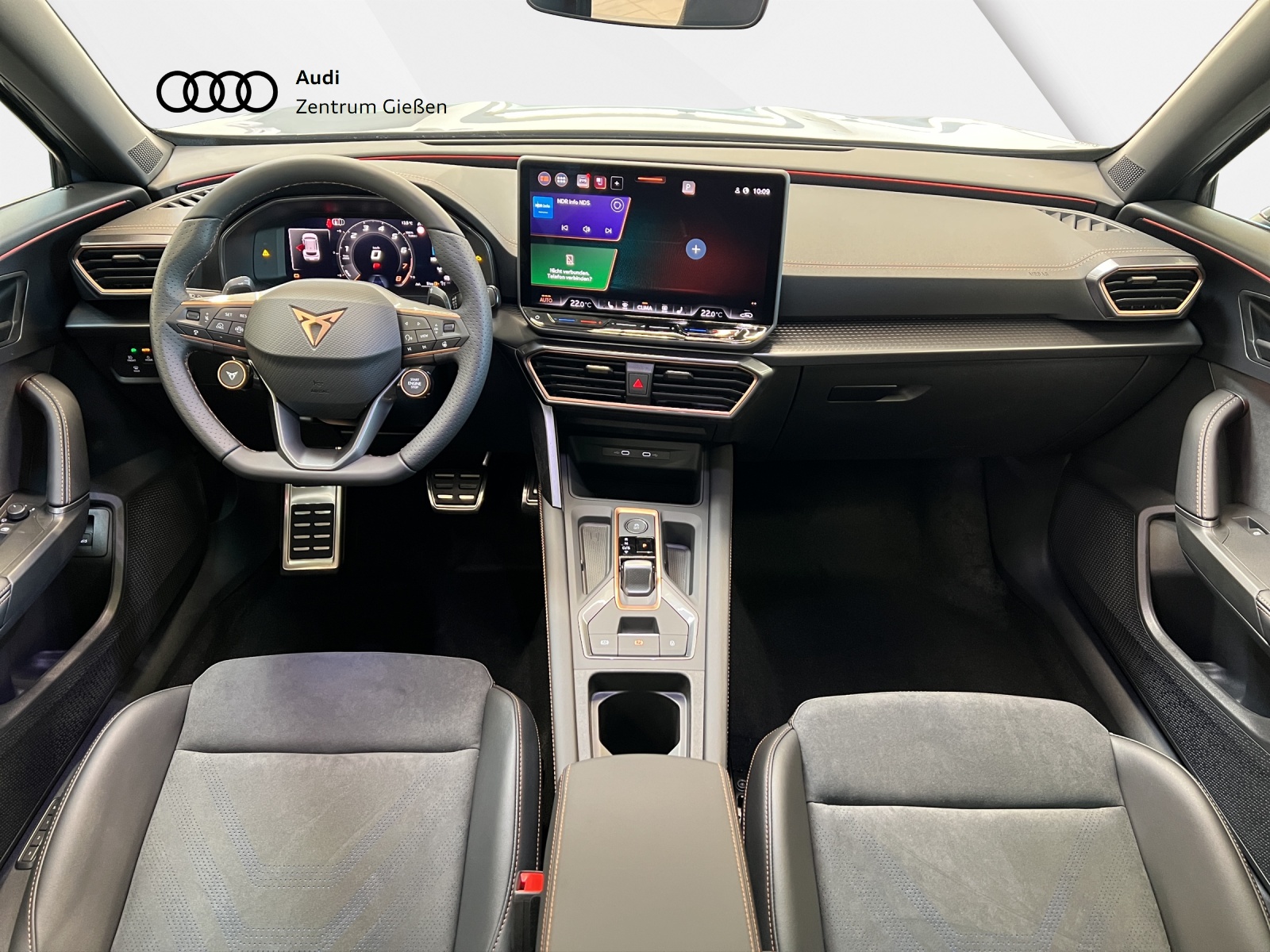 Formentor 2.0 TSI 4Drive DSG VZ PANO DCC ACC