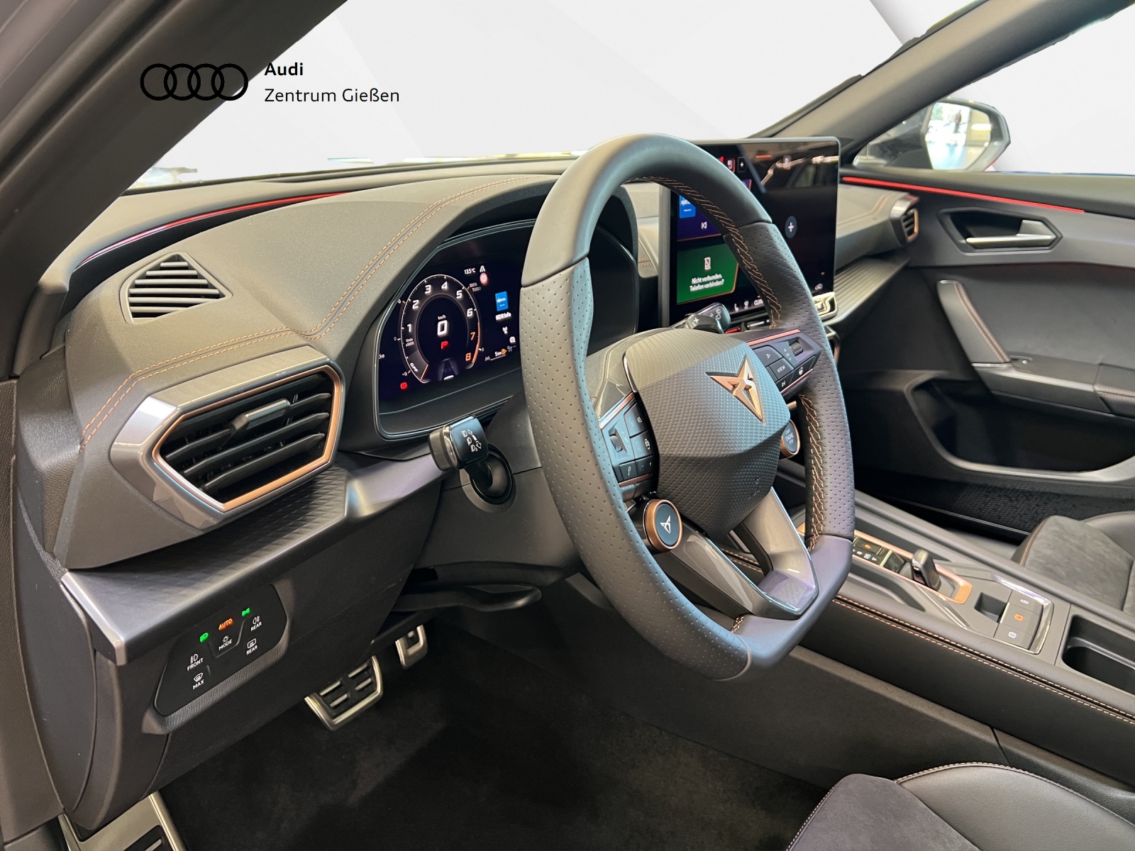 Formentor 2.0 TSI 4Drive DSG VZ PANO DCC ACC
