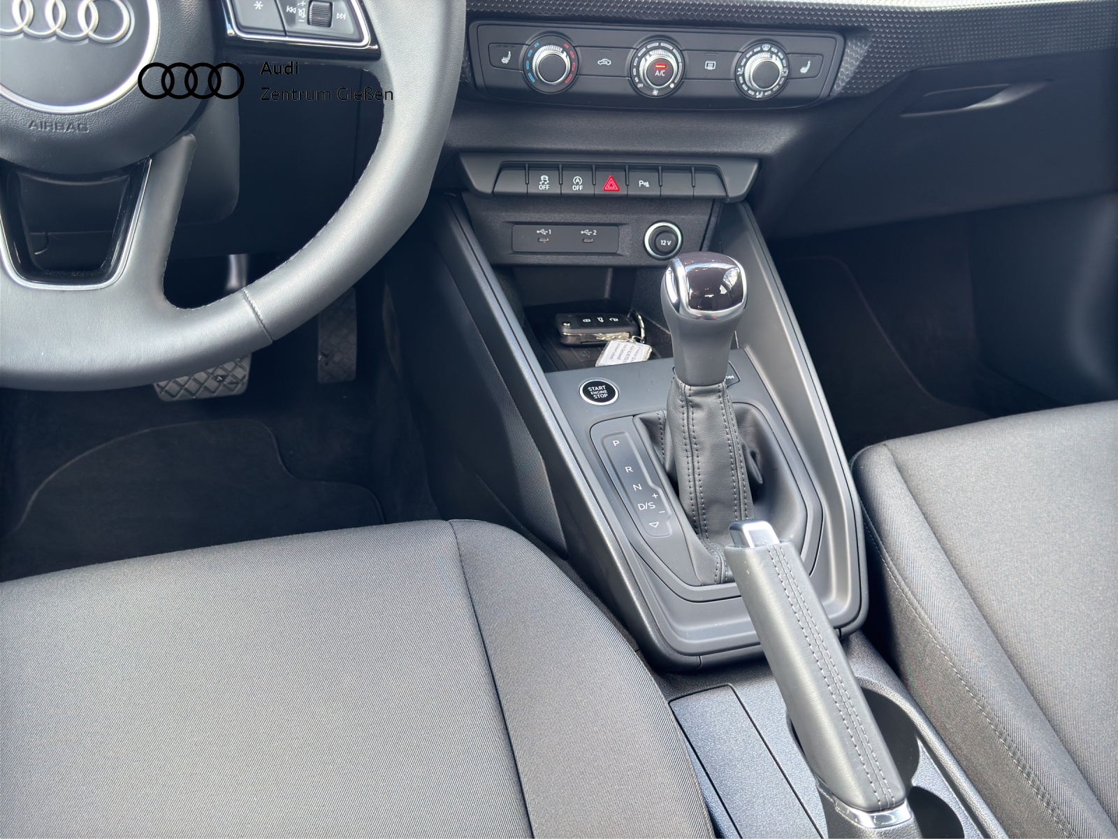 A1 Sportback 25 TFSI S-tronic S line LED MMI Navi Plus