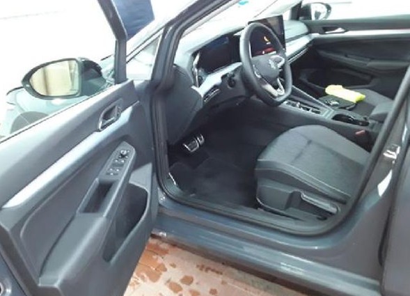 Golf VIII Variant 1.5 eTSI DSG Goal LED Navi TravelAssist Rückkamera