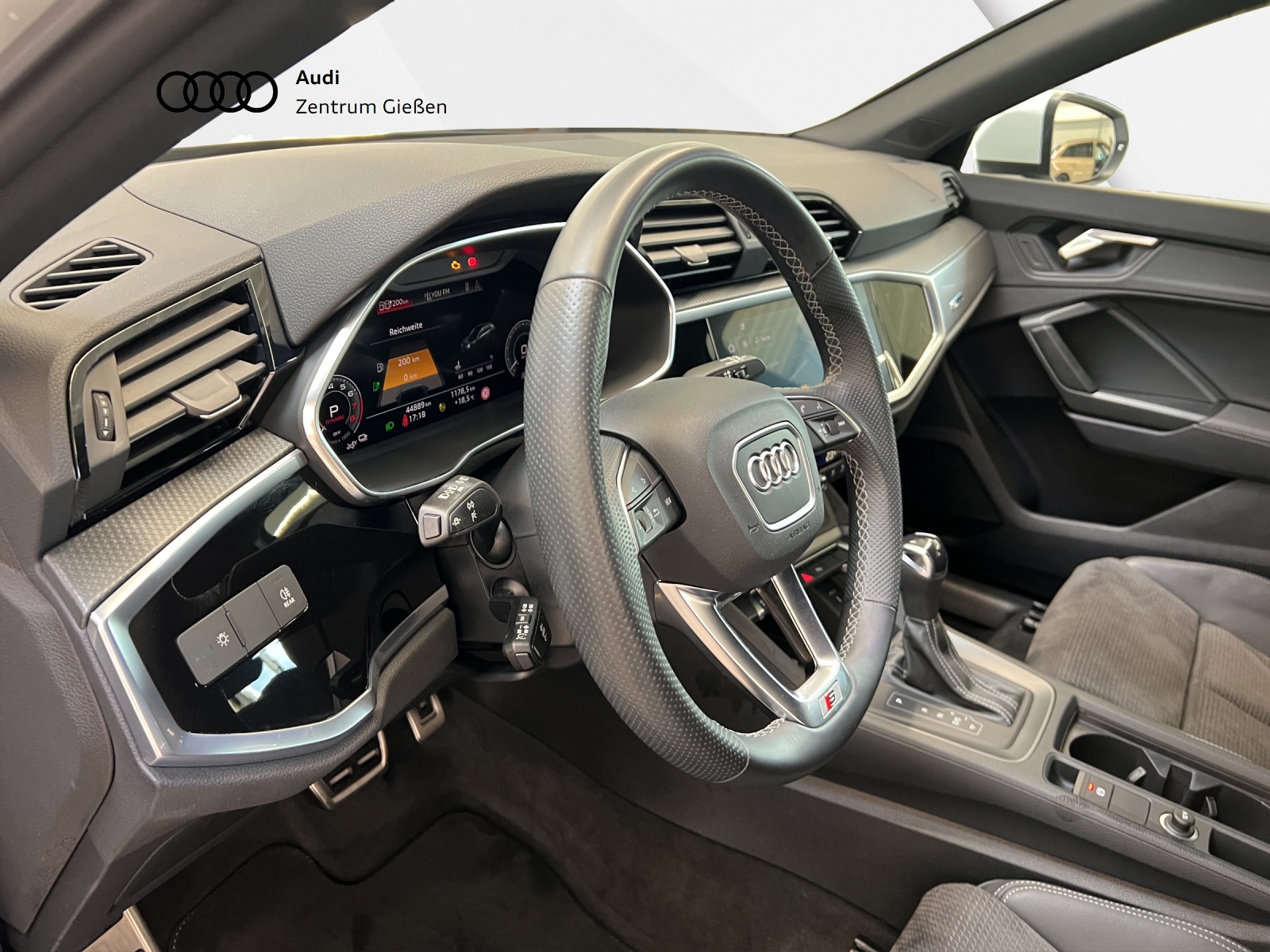 Q3 Sportback 45 TFSI e S line Black Navi Alcantara
