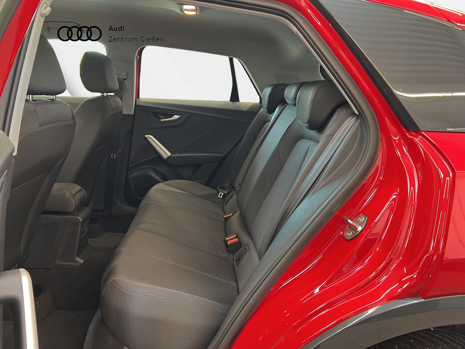 Q2 30 TFSI advanced Assistenzpaket Parken LED