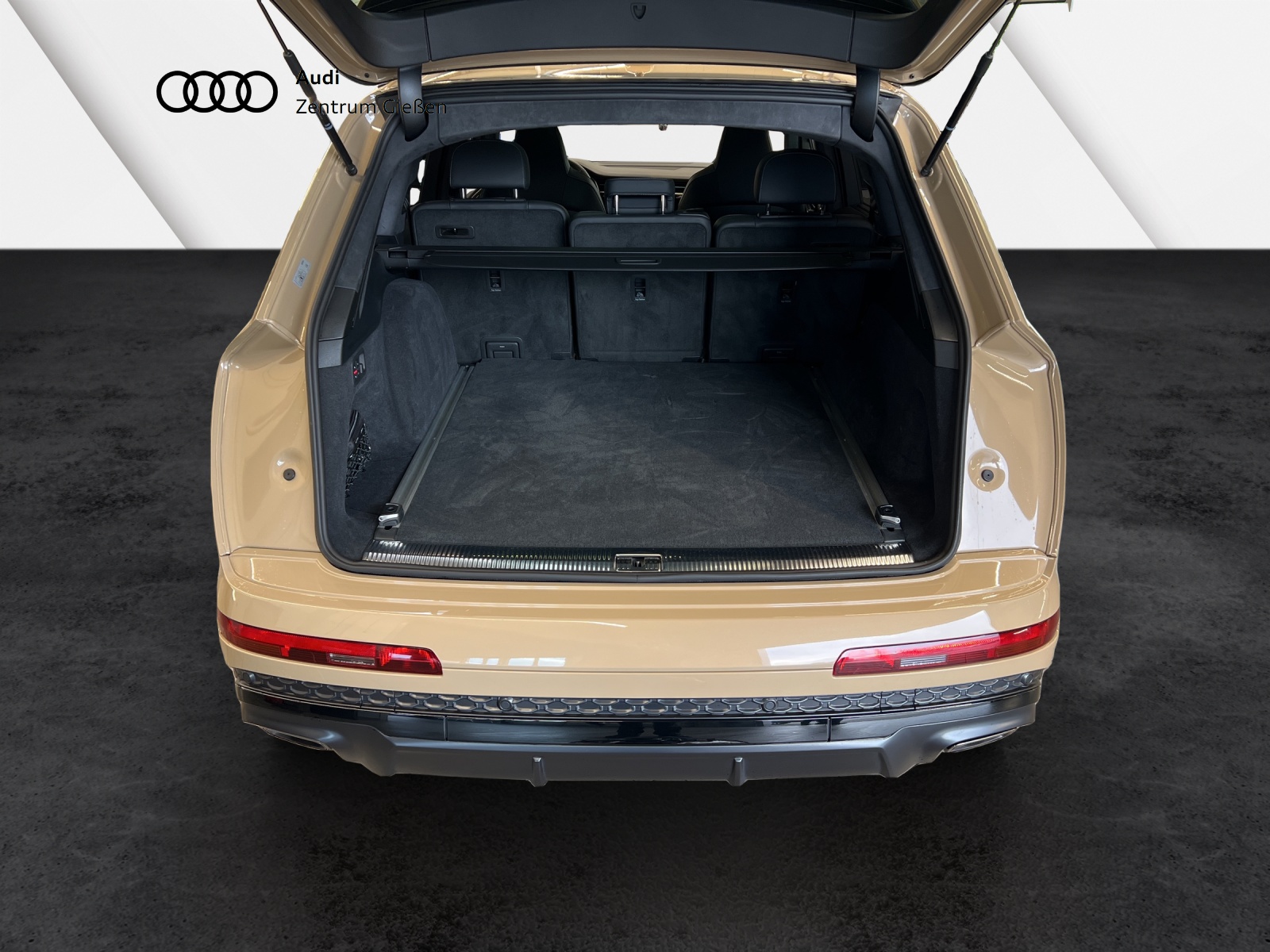 Q7 60 TFSI e quattro S line Black HuD AHK PANO Carbon B&O MATRIX