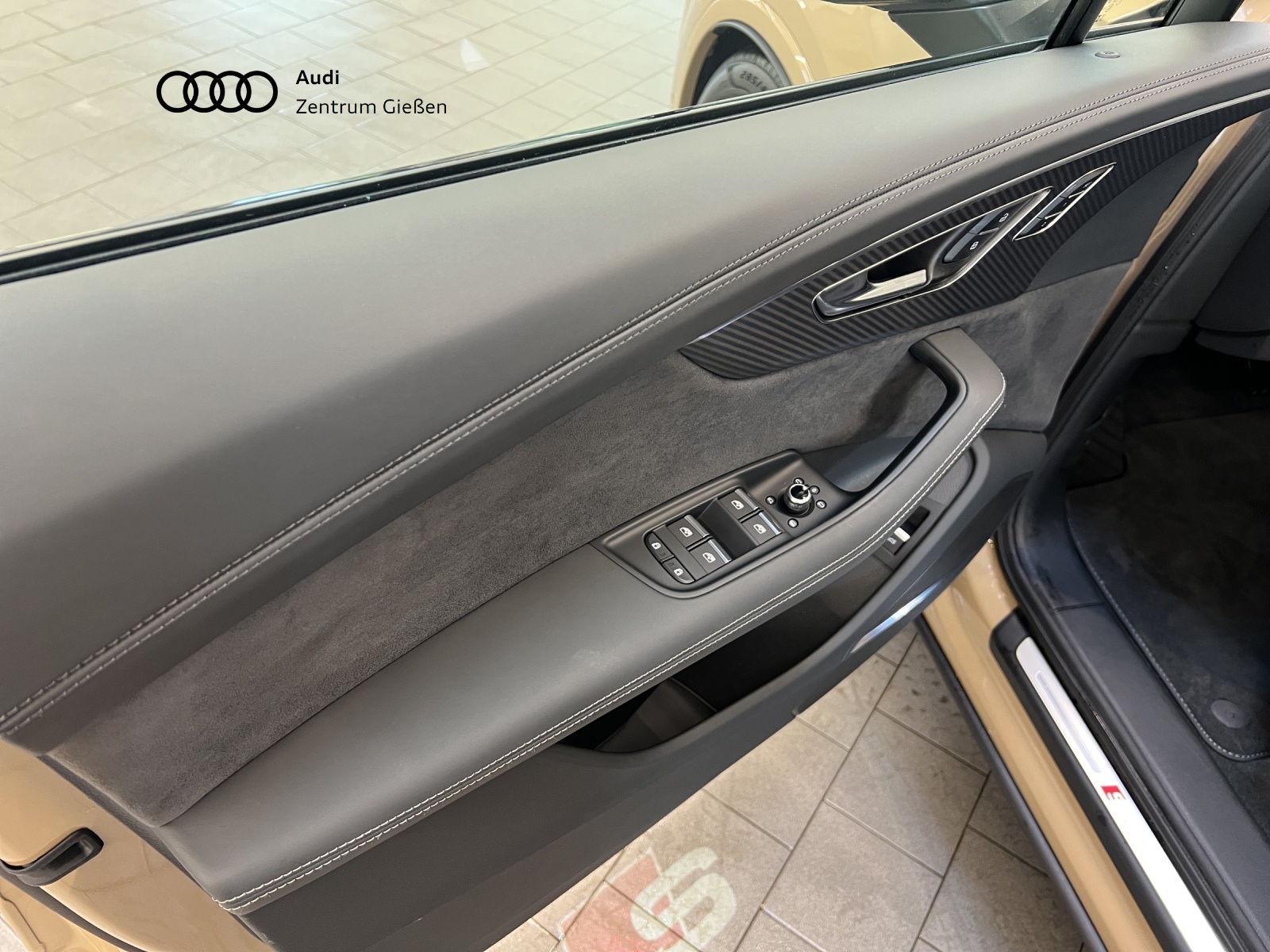 Q7 60 TFSI e quattro S line Black HuD AHK PANO Carbon B&O MATRIX