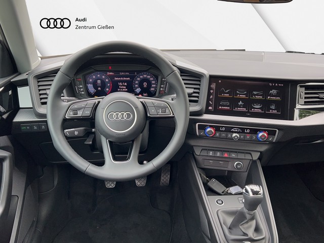 A1 Sportback 25 TFSI LED Infotainment-Paket Einparkhilfe plus