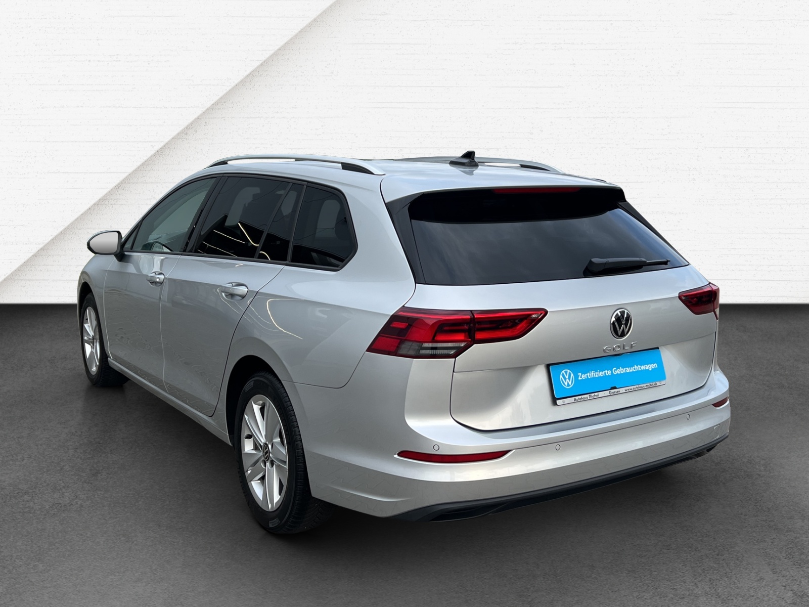 Golf VIII Variant 2.0 TDI DSG Life LED TravelAssist Navi AHK