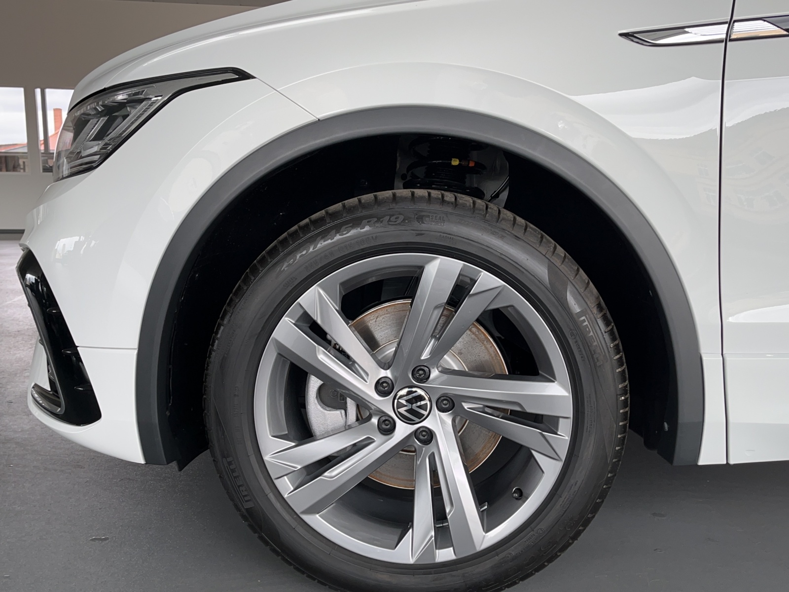Tiguan Allspace 2.0 TDI DSG 4M R-Line IQ-Light HeadUp Navi AHK