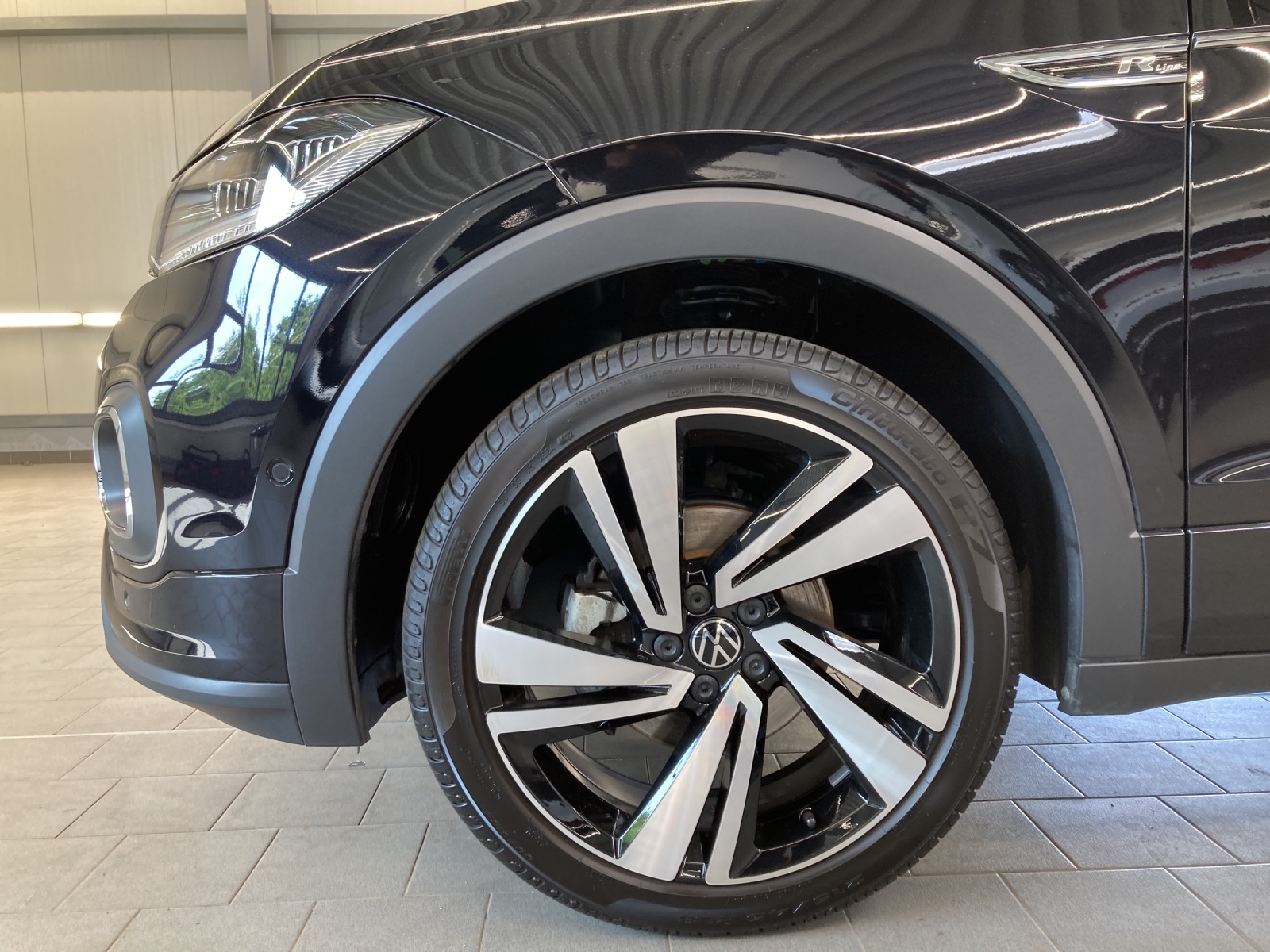 T-Cross 1.5 TSI DSG R-Line LED TravelAssist Rückkamera Alu-18Zoll
