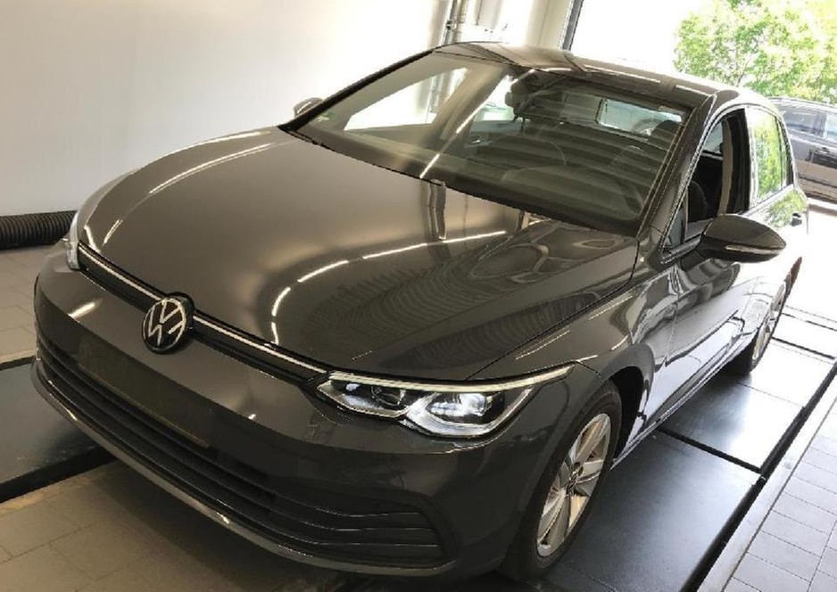 Golf VIII 1.5 eTSI DSG Life LED-Plus TravelAssist Navi ErgoActive