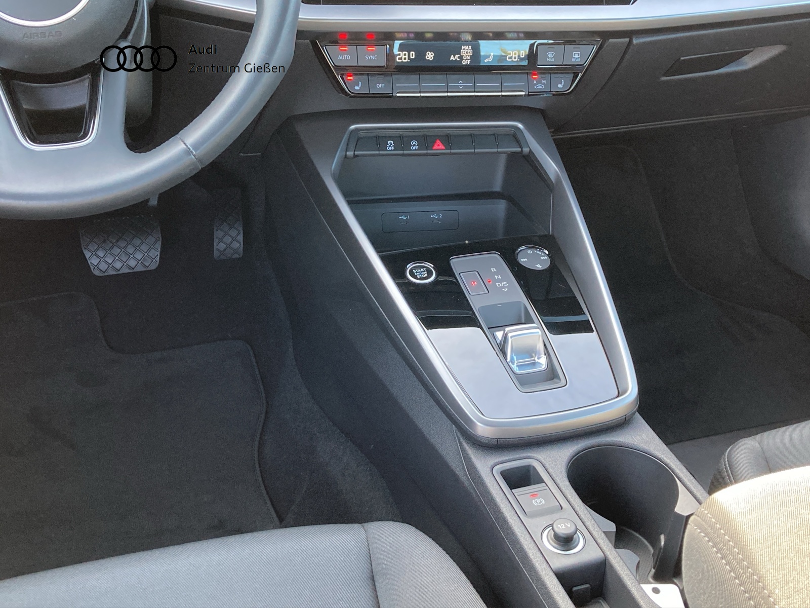 A3 Limousine 35 TFSI S tronic Infotainment-Paket