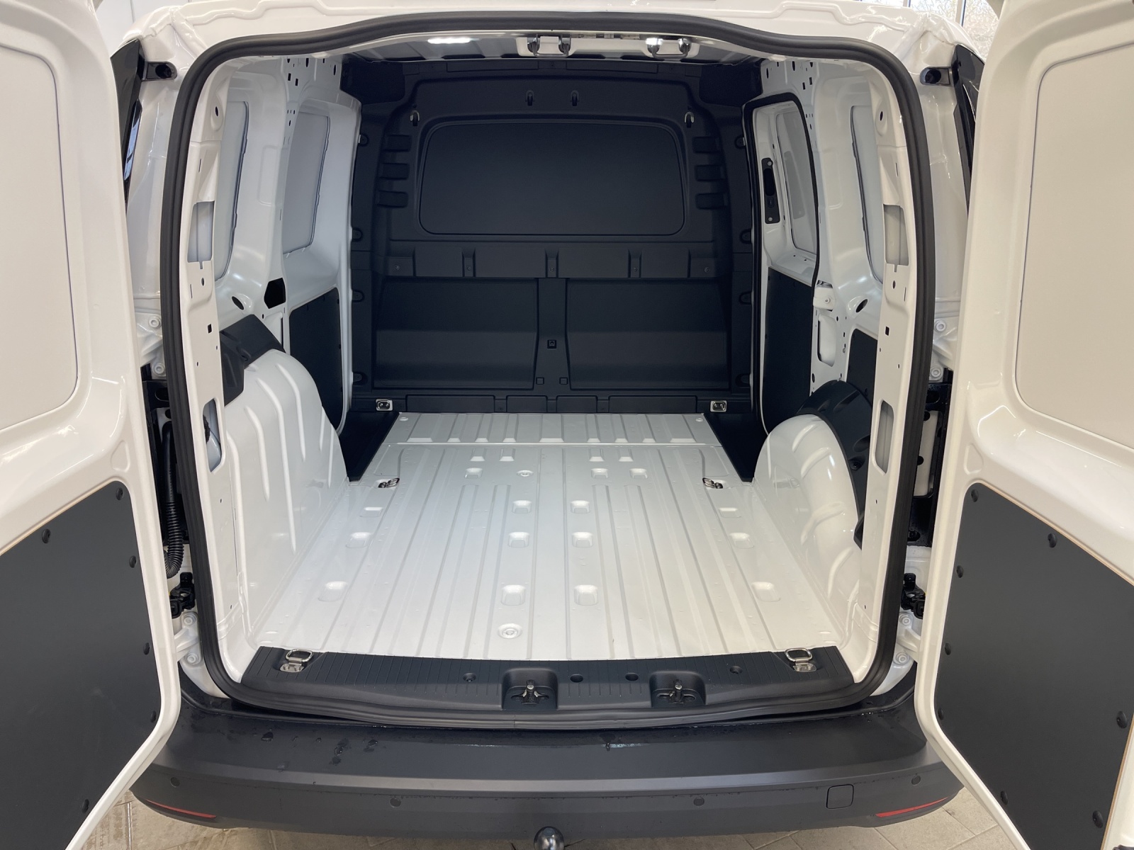 Caddy Cargo 2,0 l TDI Klima AHK PDC APP Connect