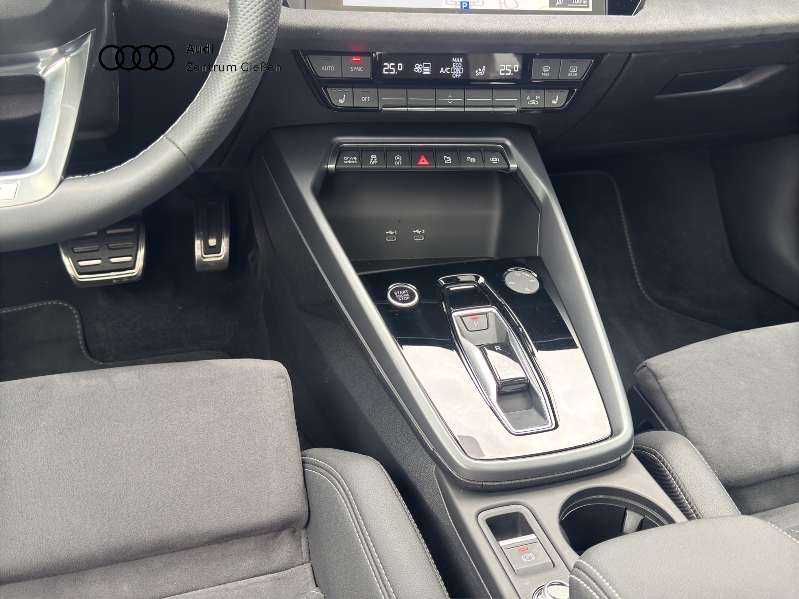 A3 Limousine 35 TDI S line Black HuD MATRIX PANO AHK